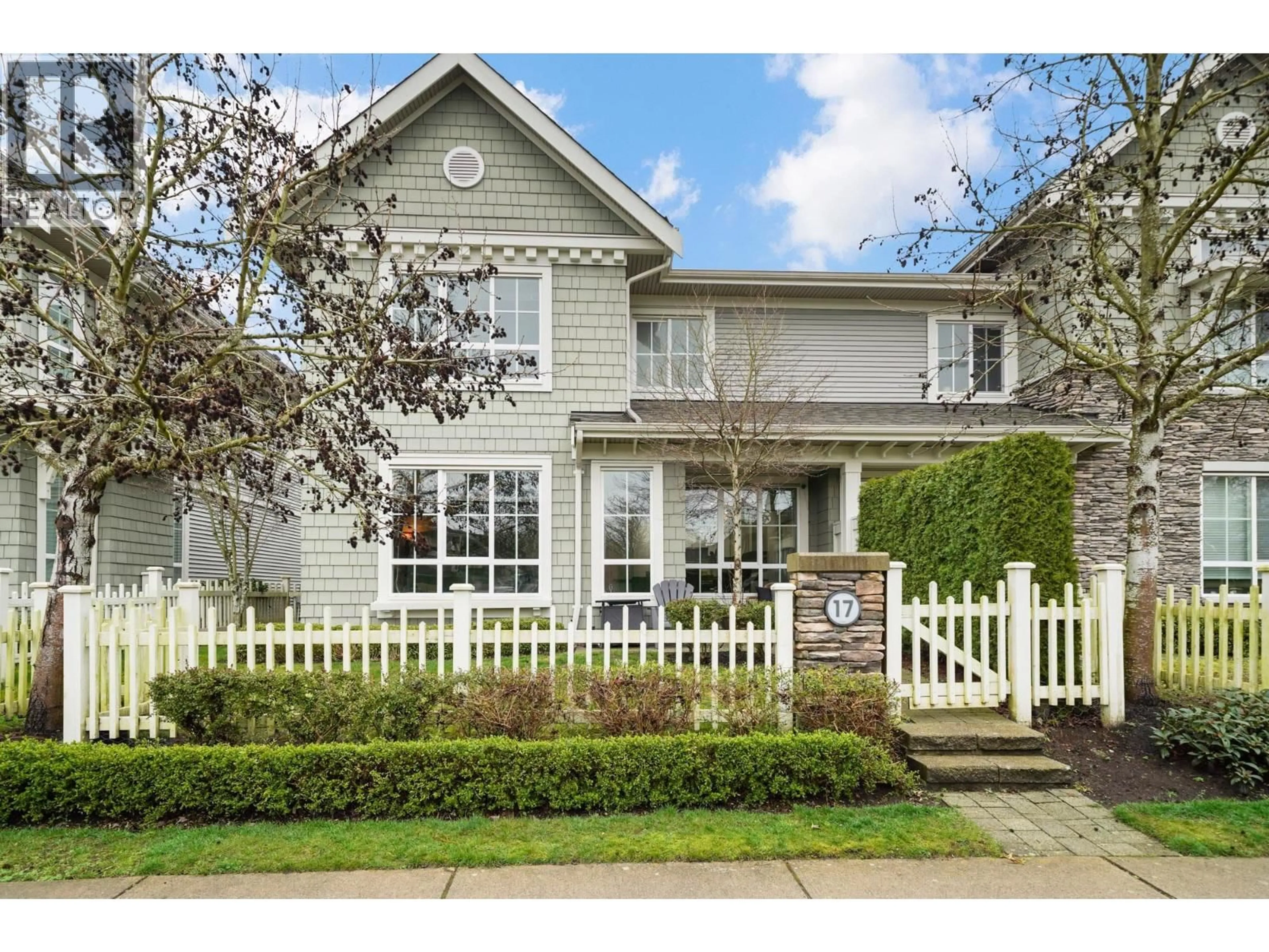 Home with vinyl exterior material, street for 17 - 5510 ADMIRAL WAY, Delta British Columbia V4K0C3