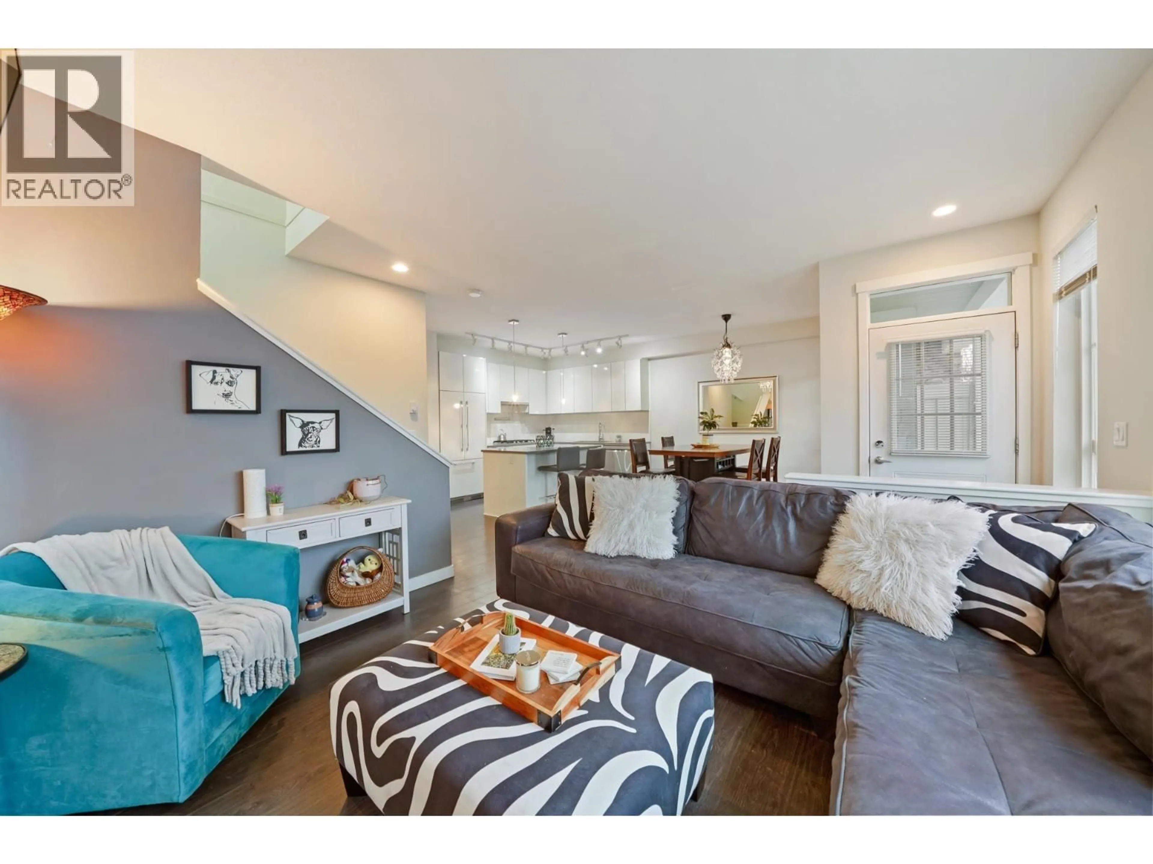 Living room with furniture, unknown for 17 - 5510 ADMIRAL WAY, Delta British Columbia V4K0C3