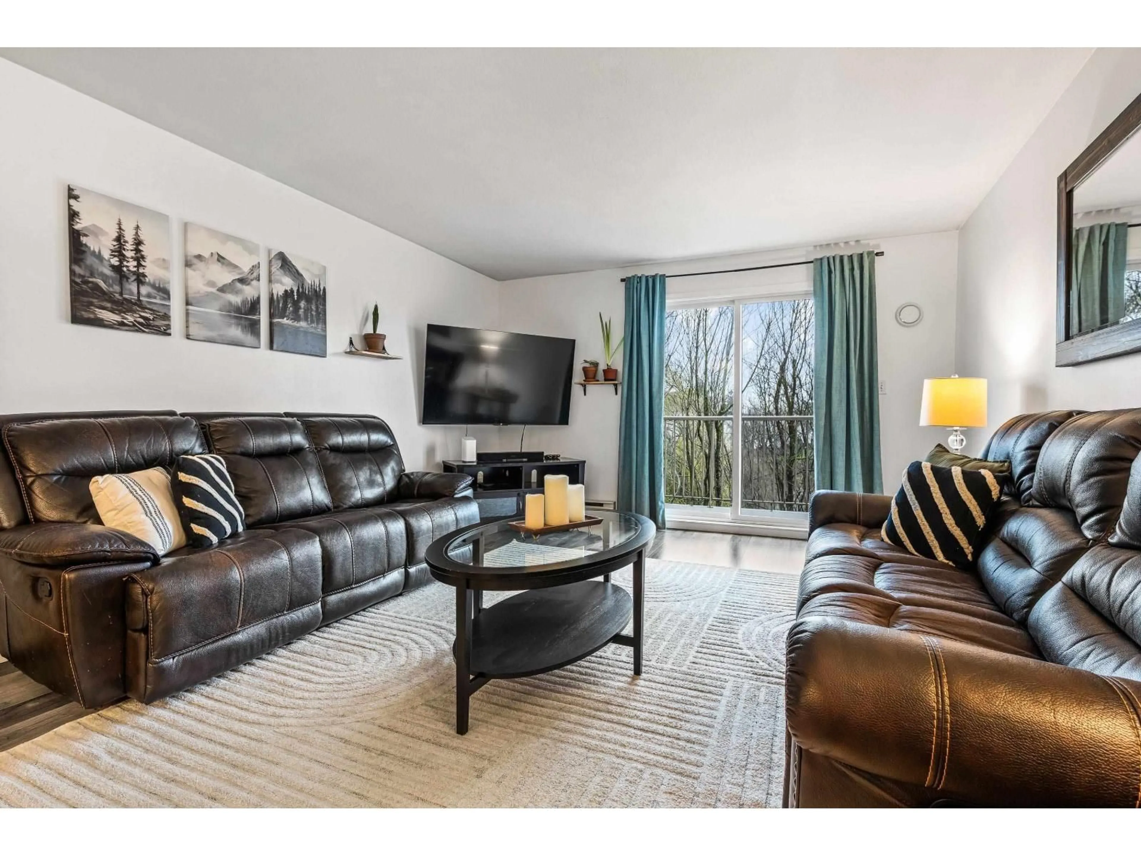 Living room with furniture, unknown for 316 - 7694 EVANS ROAD, Chilliwack British Columbia V2R3W3