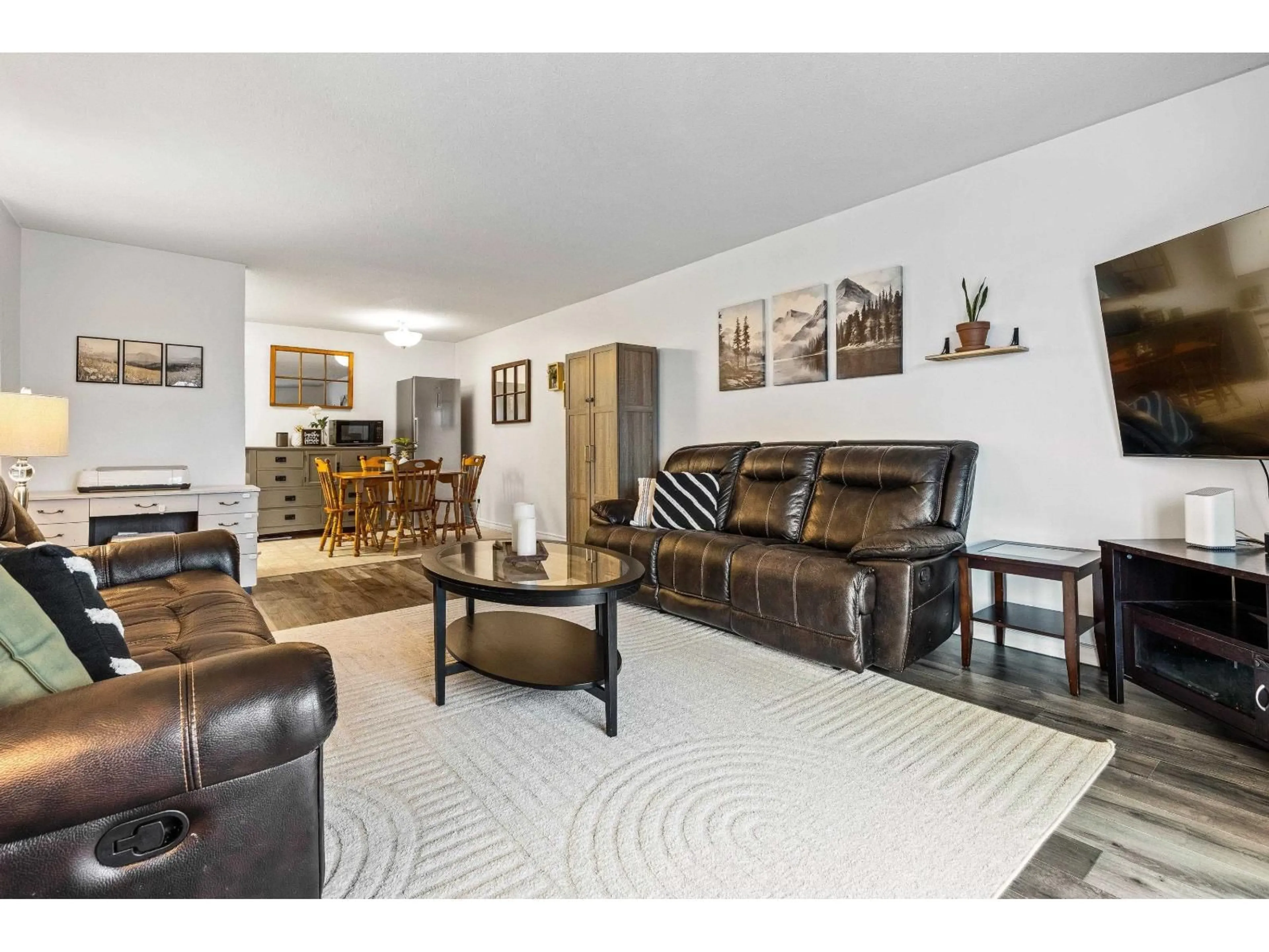 Living room with furniture, unknown for 316 - 7694 EVANS ROAD, Chilliwack British Columbia V2R3W3