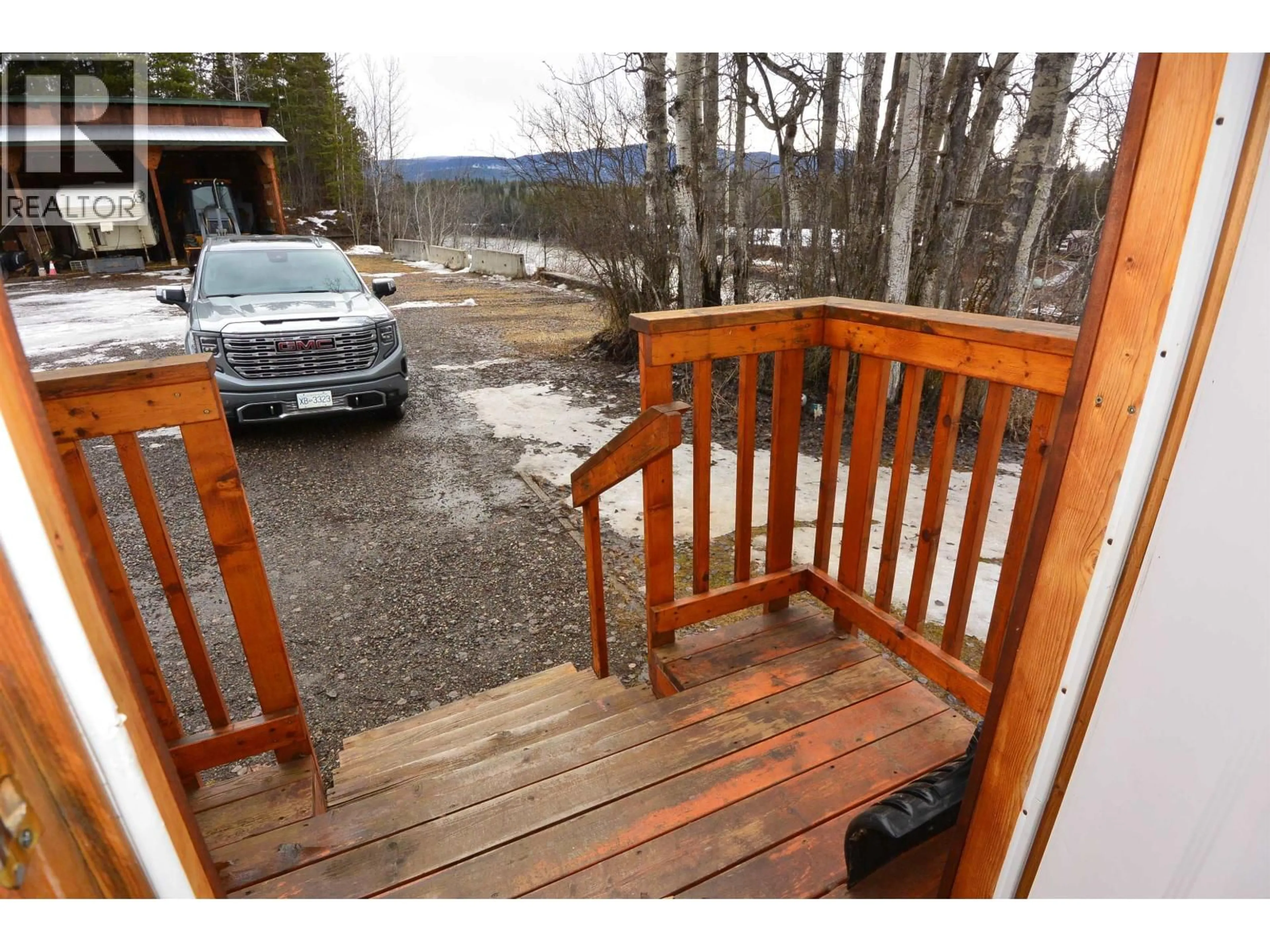 Patio, mountain view for 7 - 12601 16 HIGHWAY, Telkwa British Columbia V0J2X2