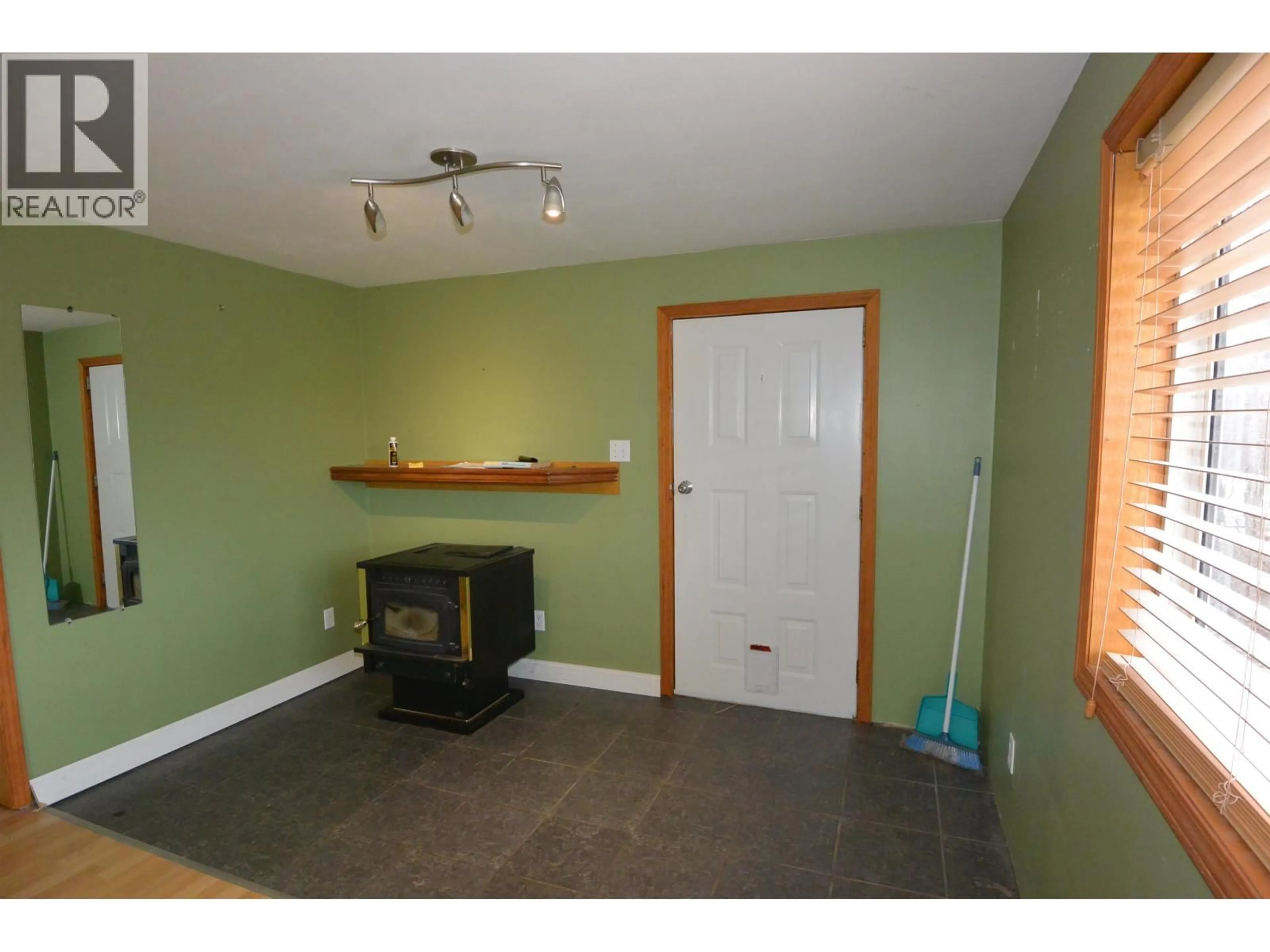 A pic of a room for 7 - 12601 16 HIGHWAY, Telkwa British Columbia V0J2X2