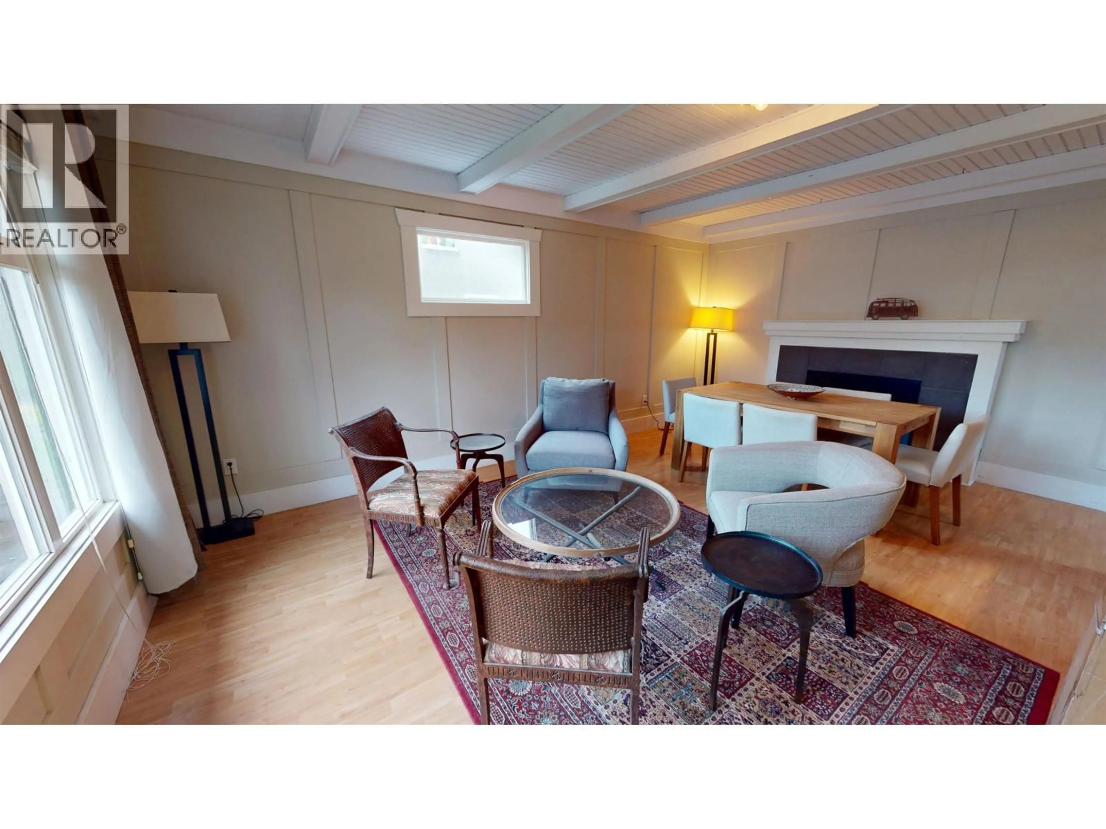 Living room with furniture, unknown for 1220 EDINBURGH STREET, New Westminster British Columbia V3M2V8