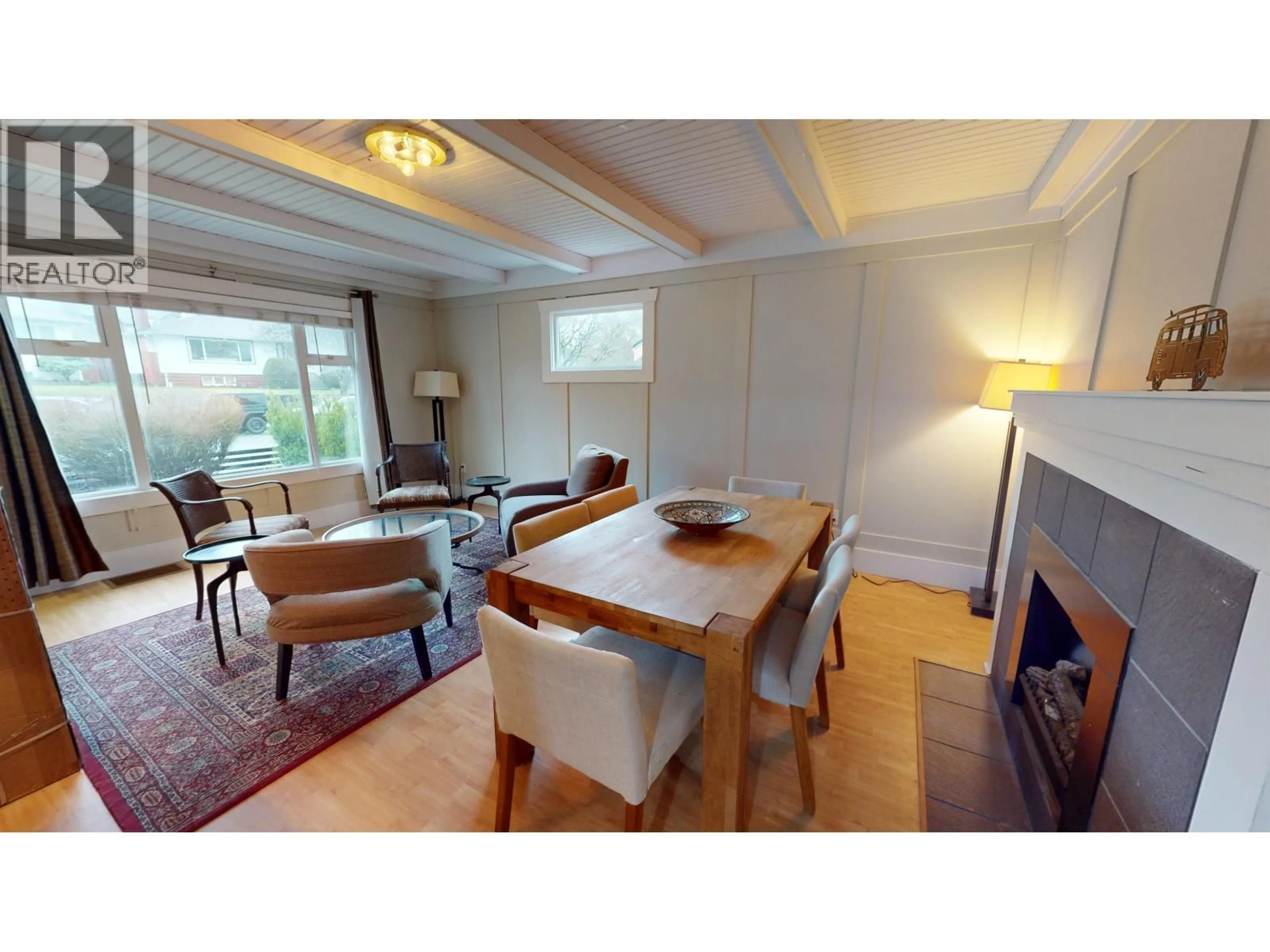 Dining room, wood/laminate floor for 1220 EDINBURGH STREET, New Westminster British Columbia V3M2V8
