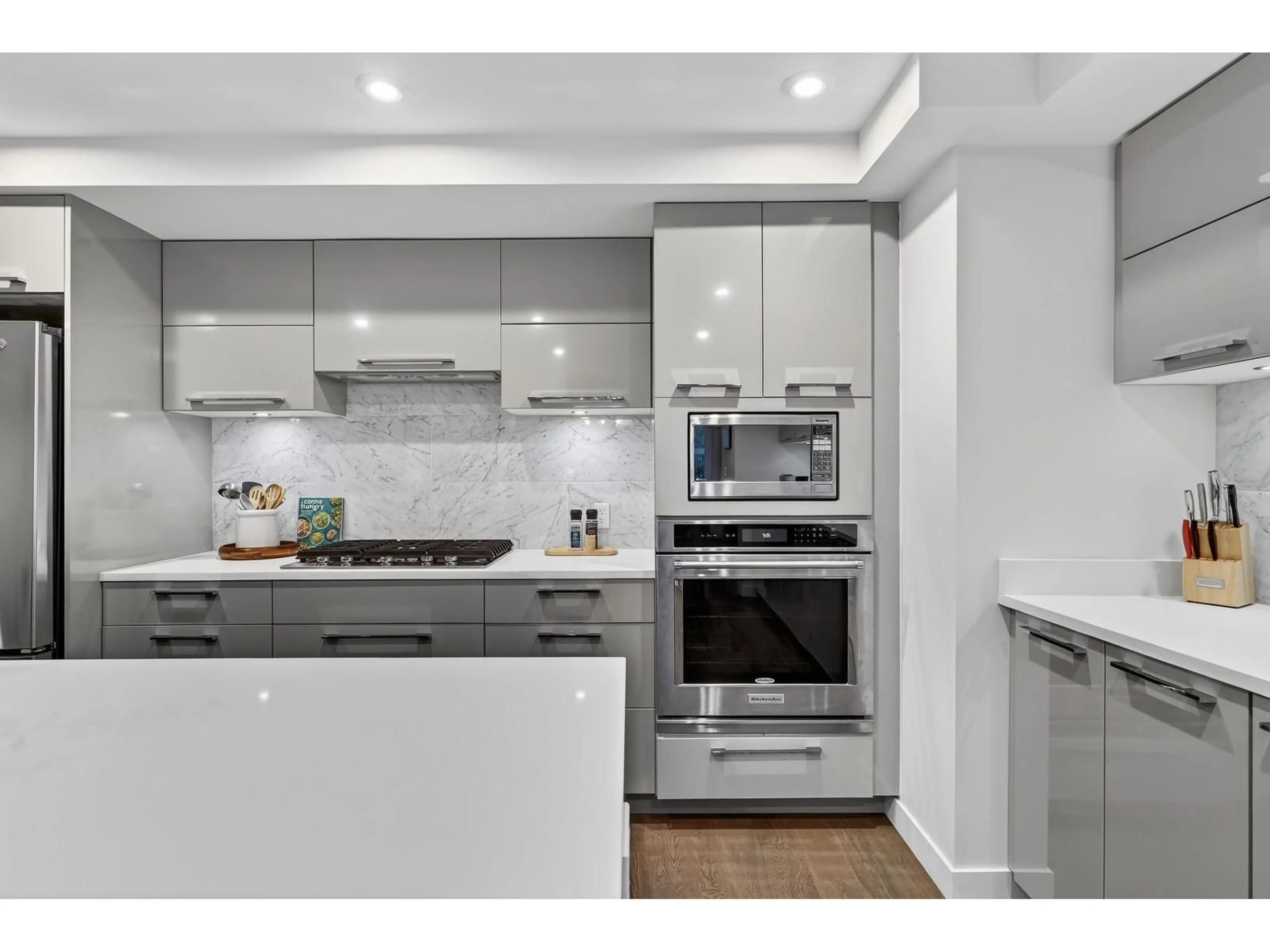 Unknown for 205 - 1160 OXFORD STREET, Surrey British Columbia V4B3P6