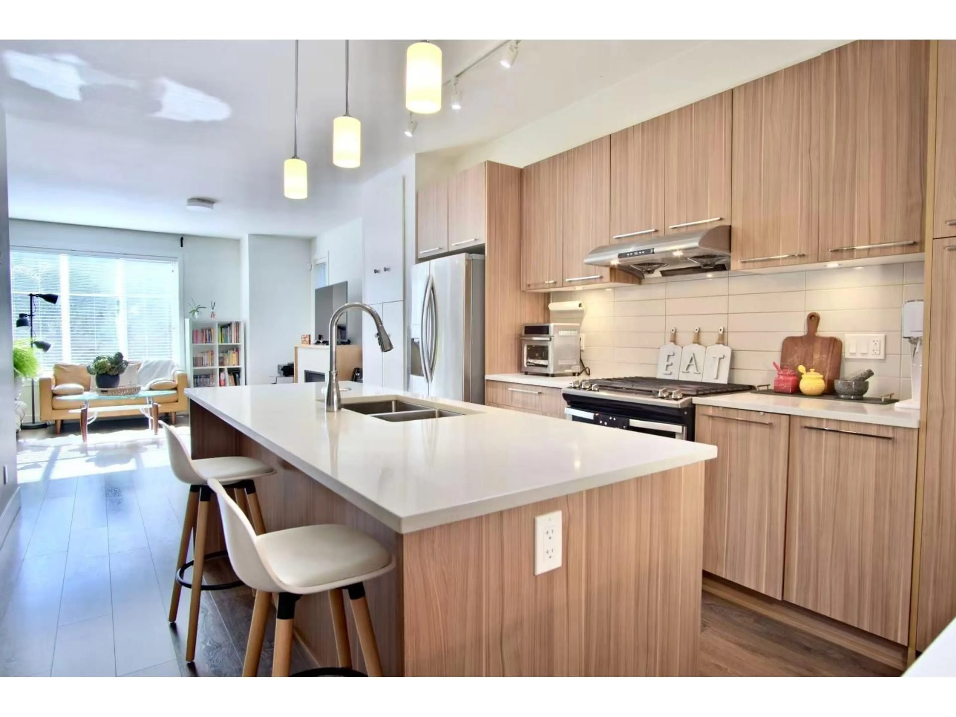 Contemporary kitchen, unknown for 16 - 8217 204B STREET, Langley British Columbia V2Y0V6