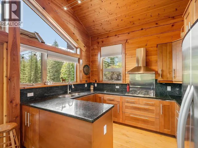 1470 FRASER ROAD, Pemberton 5