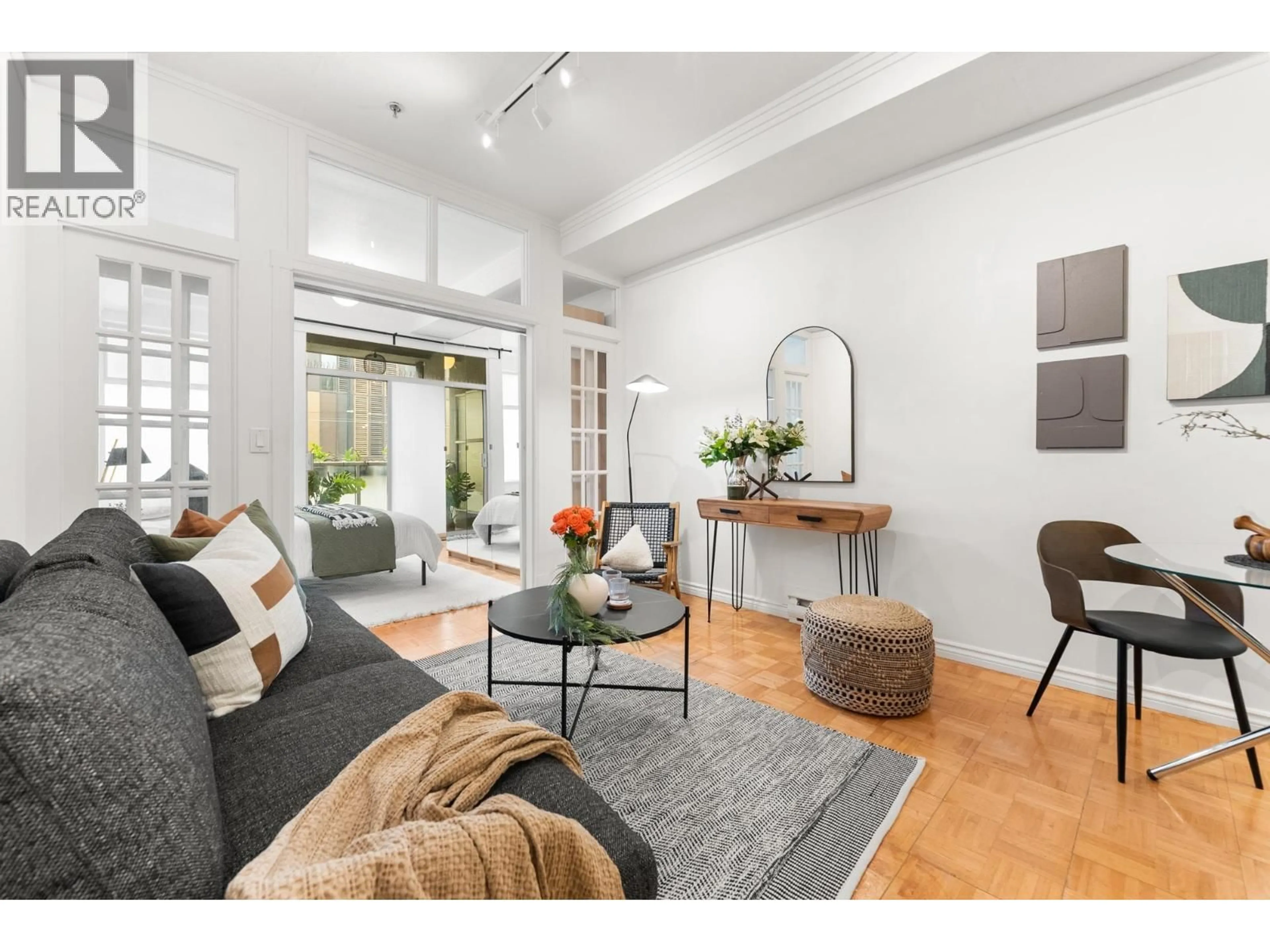 Living room with furniture, unknown for B5 - 238 10TH AVENUE, Vancouver British Columbia V5T1Z5