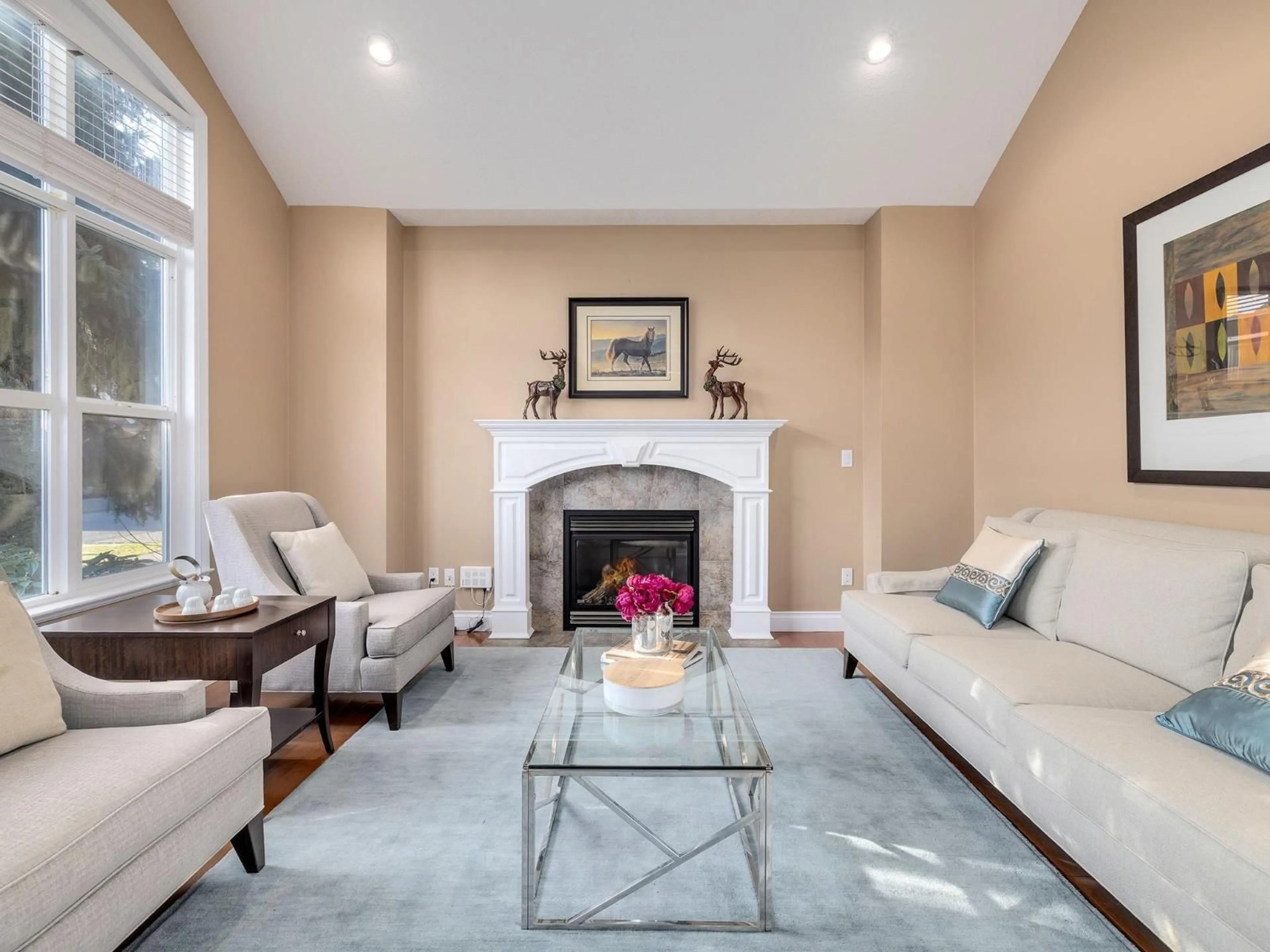 Living room with furniture, unknown for 14185 33 AVENUE, Surrey British Columbia V4P3M1