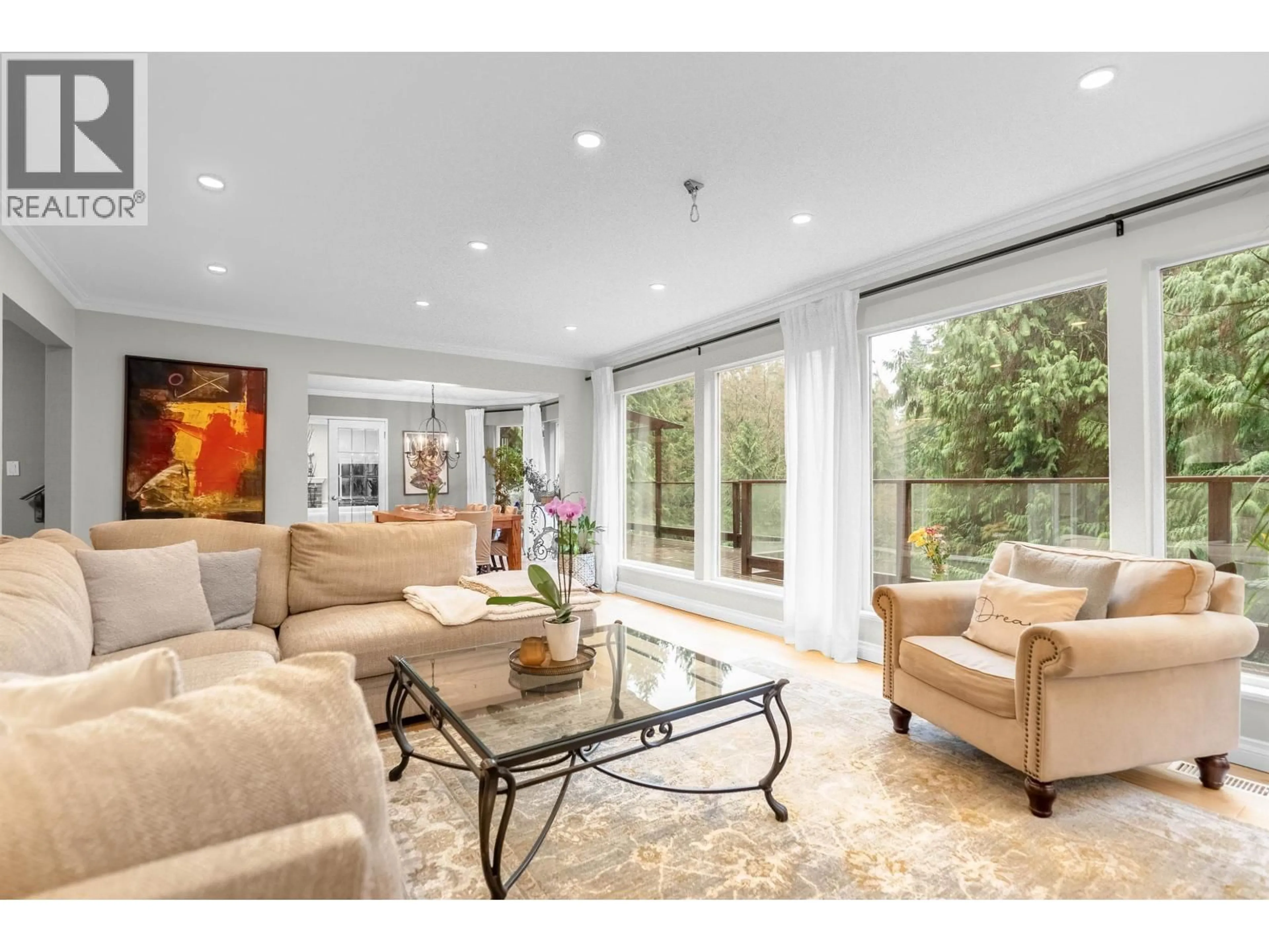 Living room with furniture, unknown for 526 NEWDALE PLACE, West Vancouver British Columbia V7T1W5