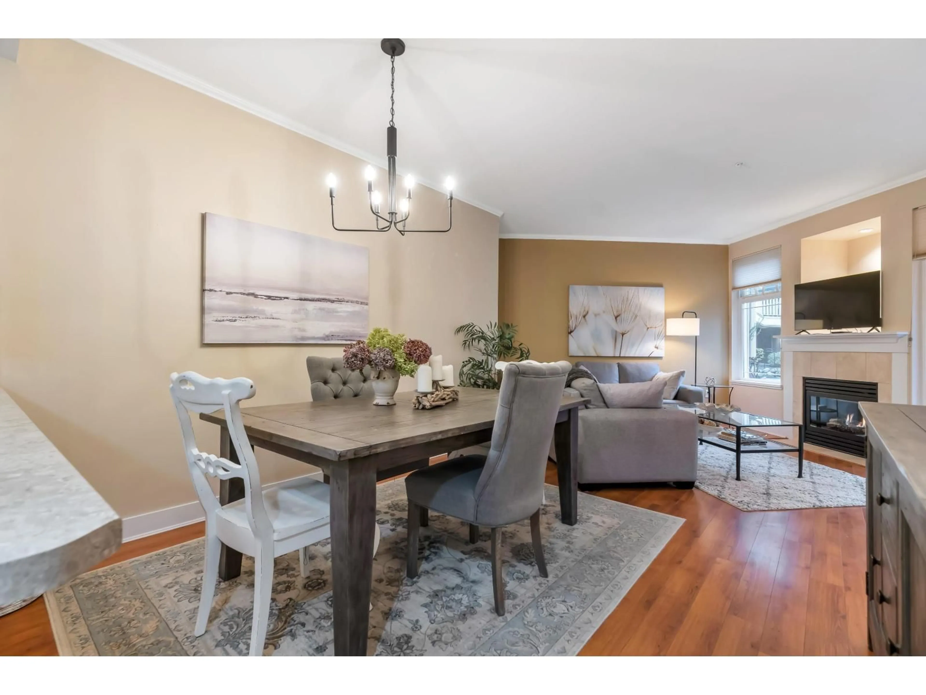 Dining room, wood/laminate floor for 109 - 15368 16A AVENUE, Surrey British Columbia V4A1S9