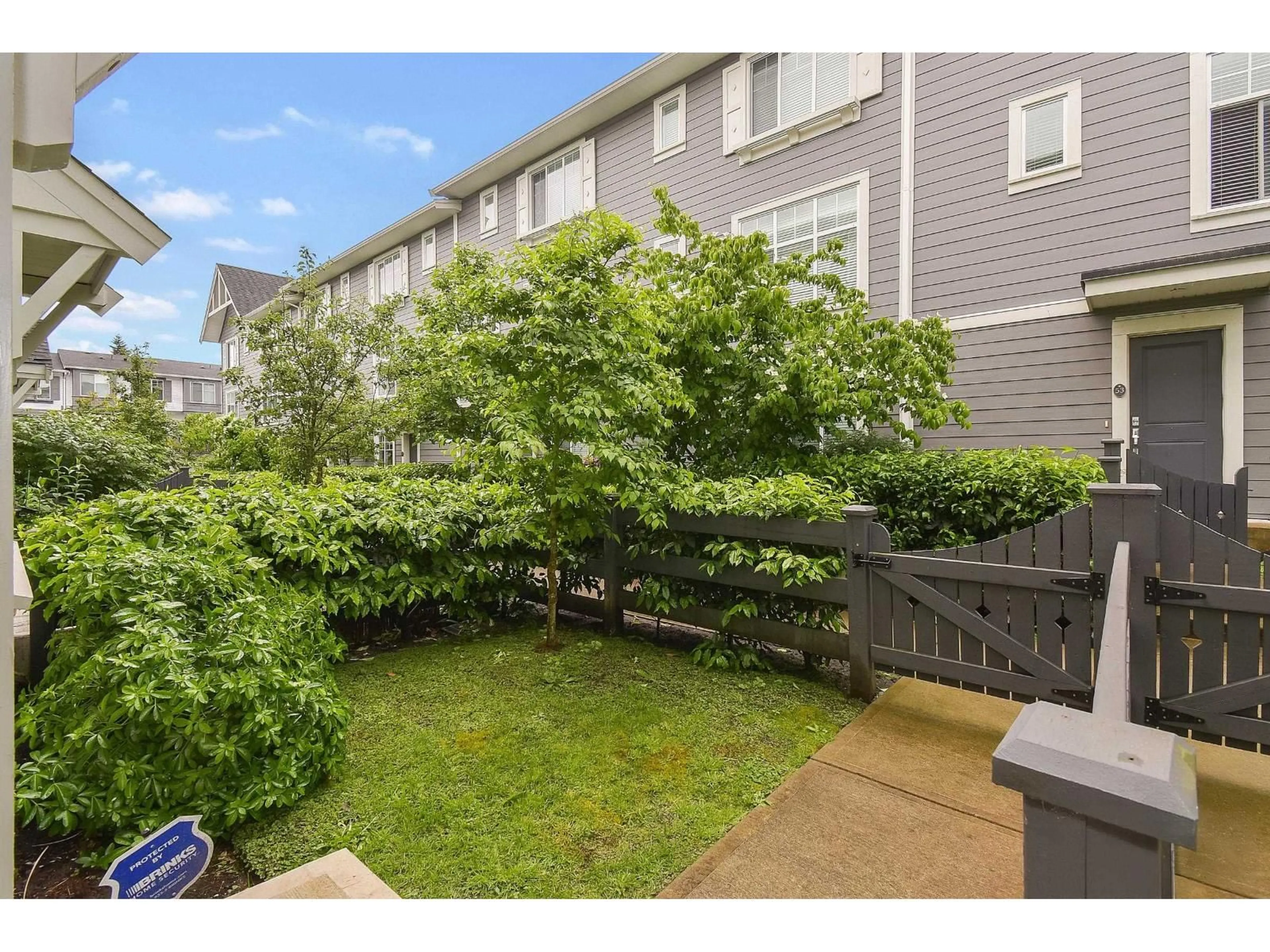 Patio, street for 39 - 15850 85 AVENUE, Surrey British Columbia V4N6W2