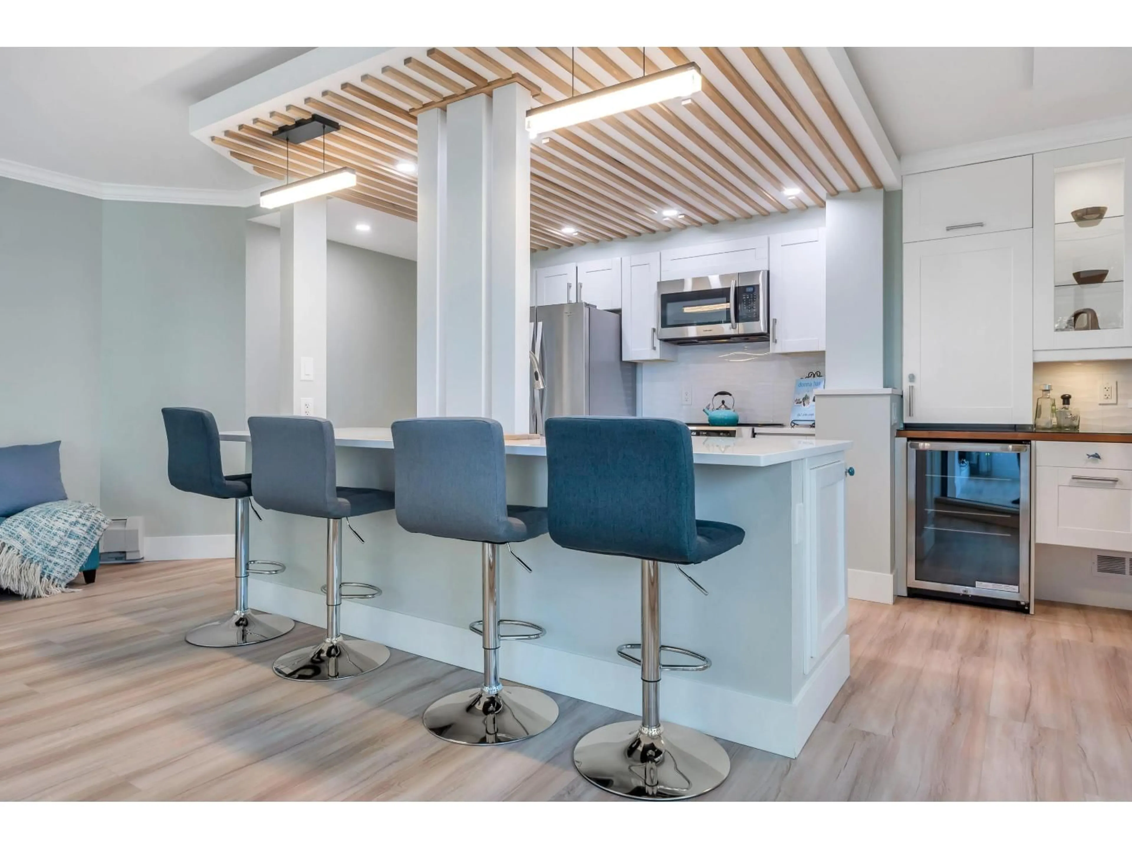 Open concept kitchen, unknown for 402 - 1480 FOSTER STREET, White Rock British Columbia V4B3X7