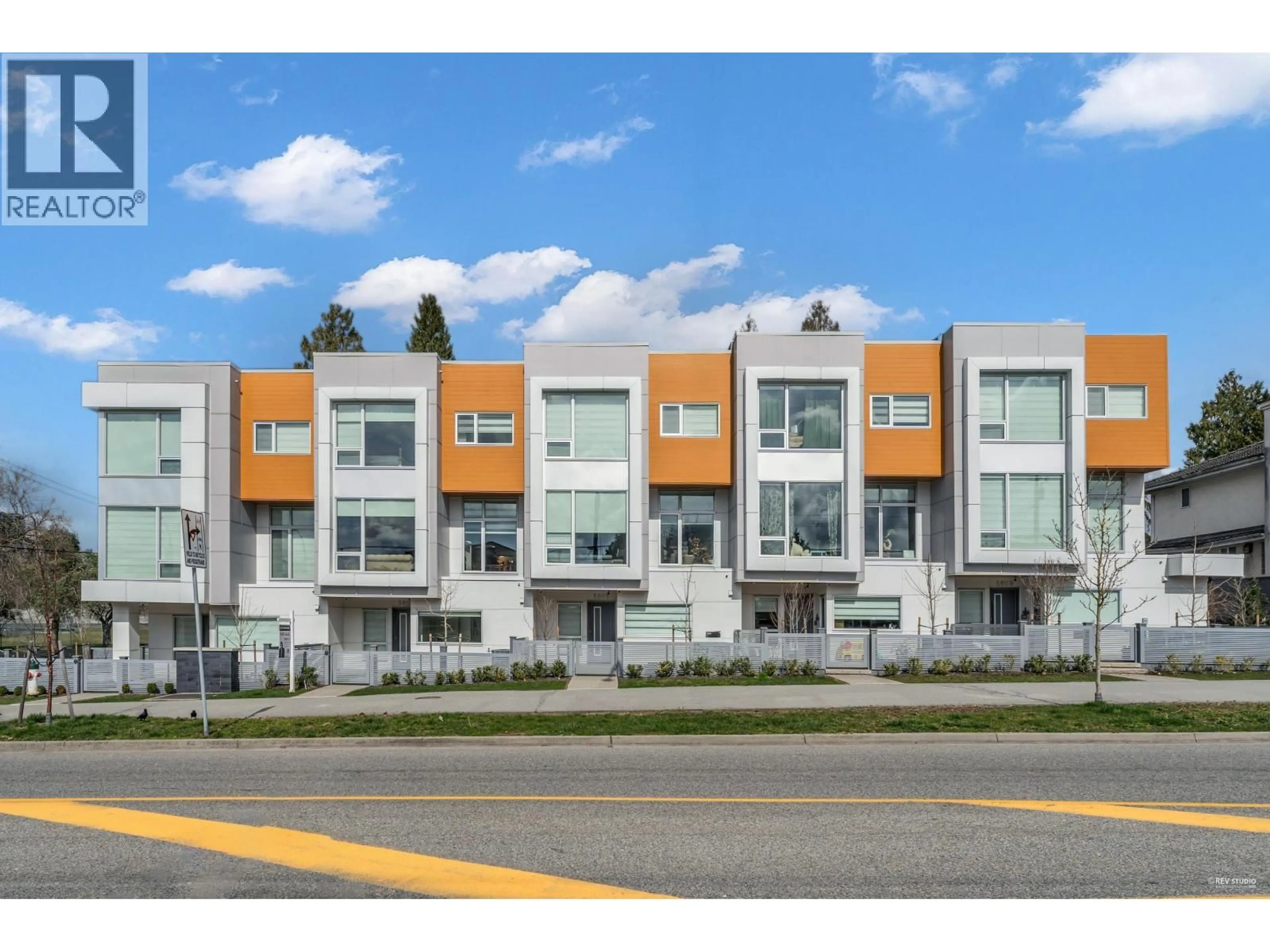 Unknown for 5605 RUMBLE STREET, Burnaby British Columbia V5J2C3