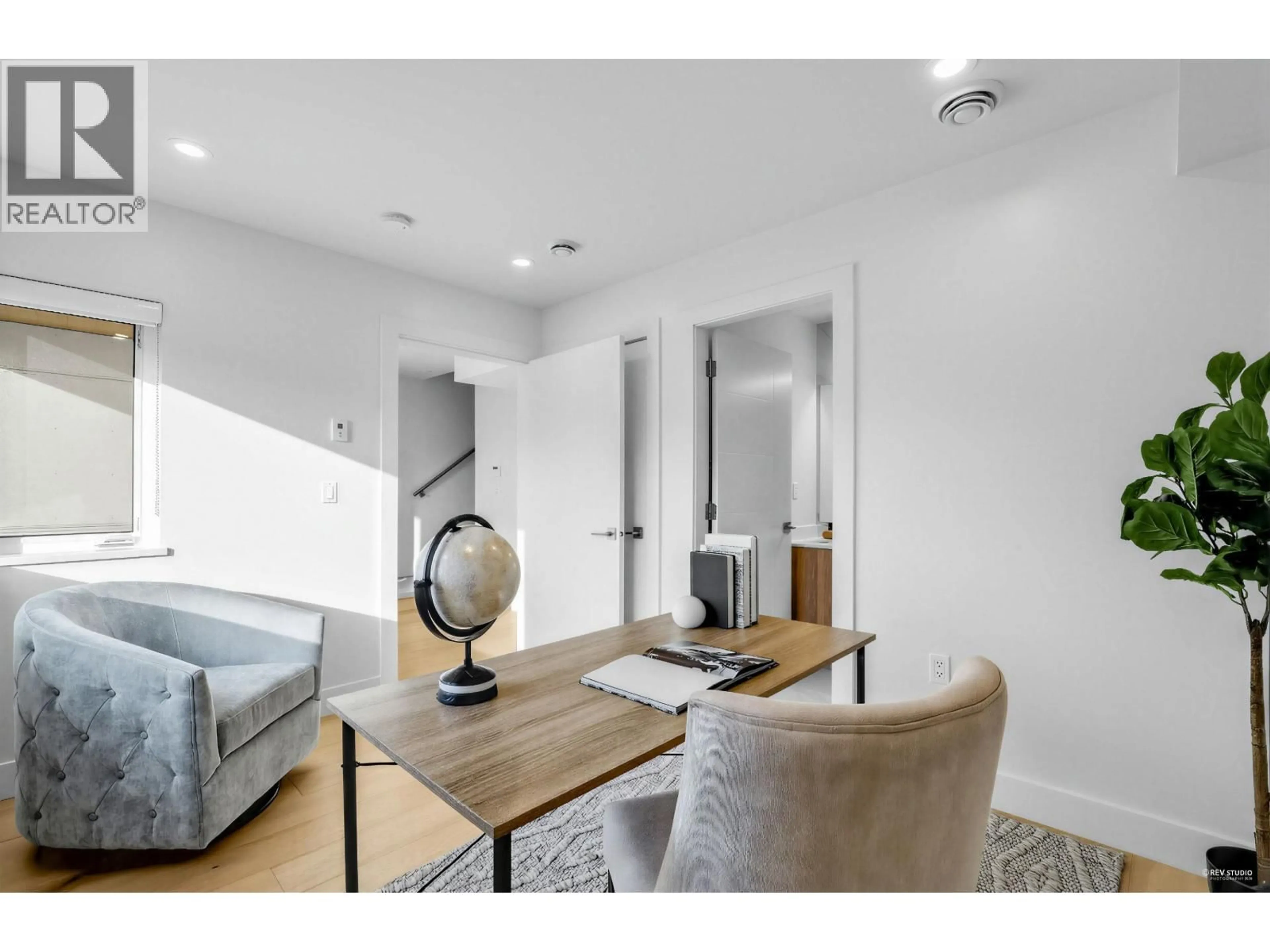 A pic of a room for 5605 RUMBLE STREET, Burnaby British Columbia V5J2C3