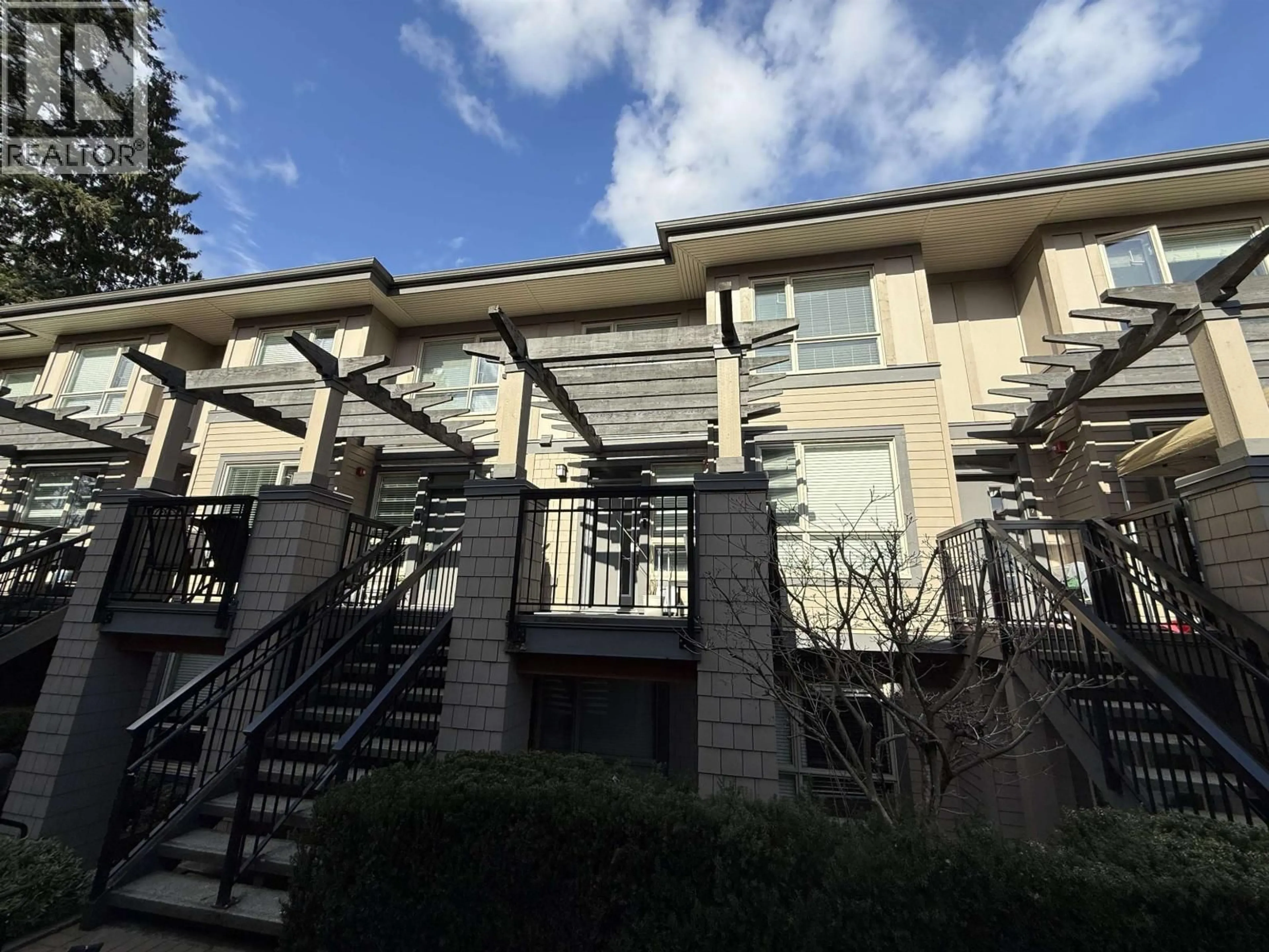 Unknown for 8 - 3201 NOEL DRIVE, Burnaby British Columbia V3J0G9