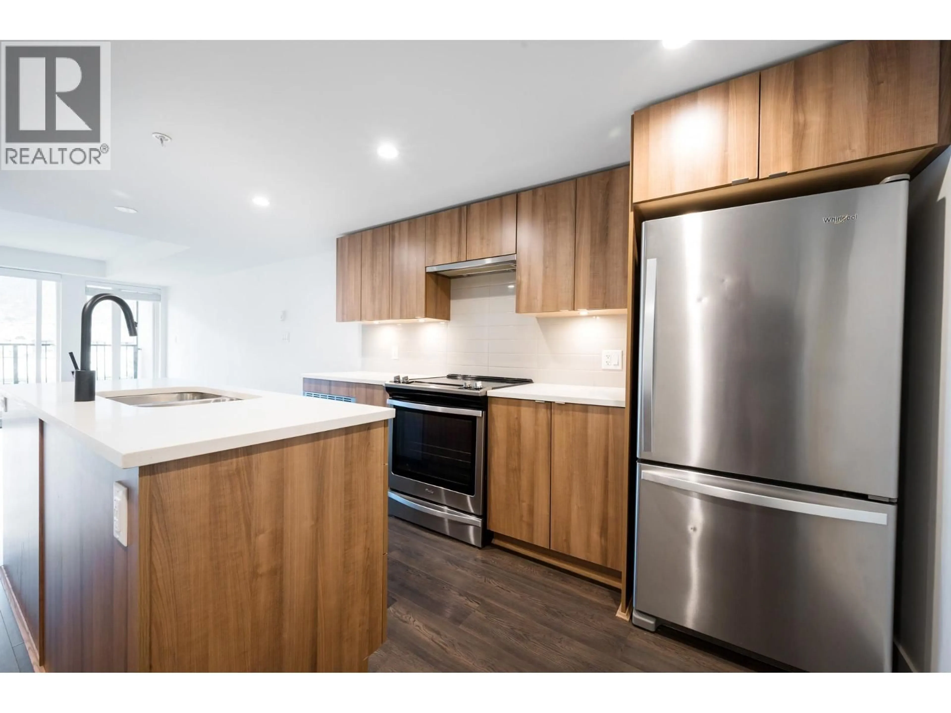 Unknown for 214 - 1365 PEMBERTON AVENUE, Squamish British Columbia V8B1B7