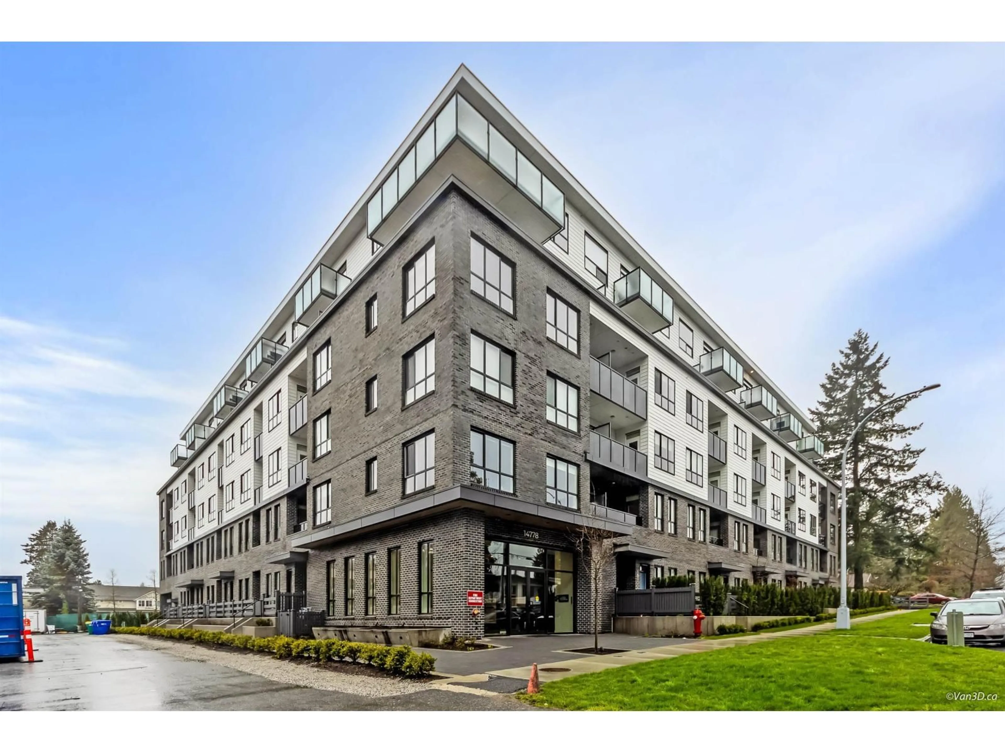 Unknown for 204 - 14778 106 AVENUE, Surrey British Columbia V3R0J4