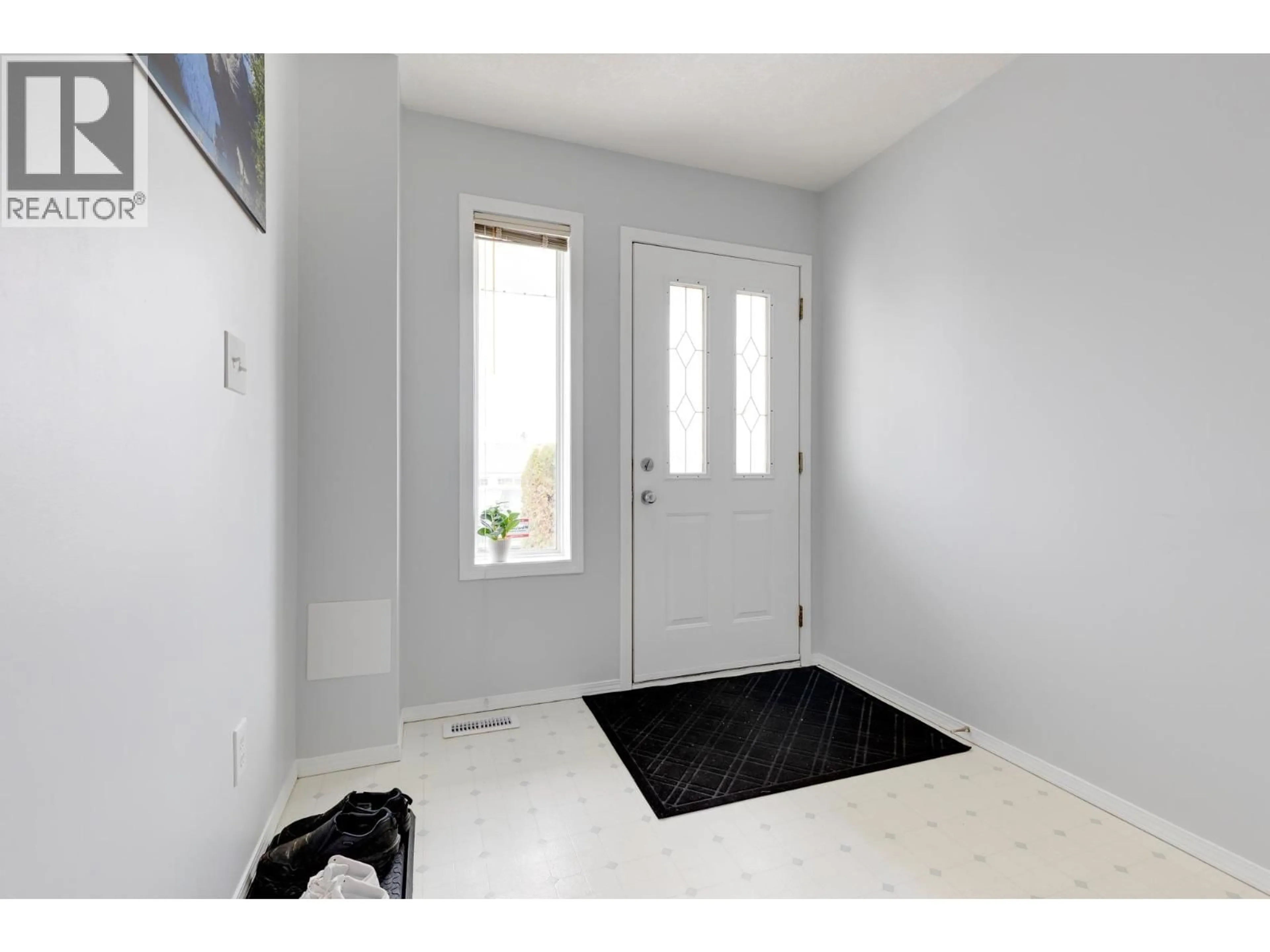 Indoor entryway for 103 - 6855 DOMANAO BOULEVARD, Prince George British Columbia V2N5C9