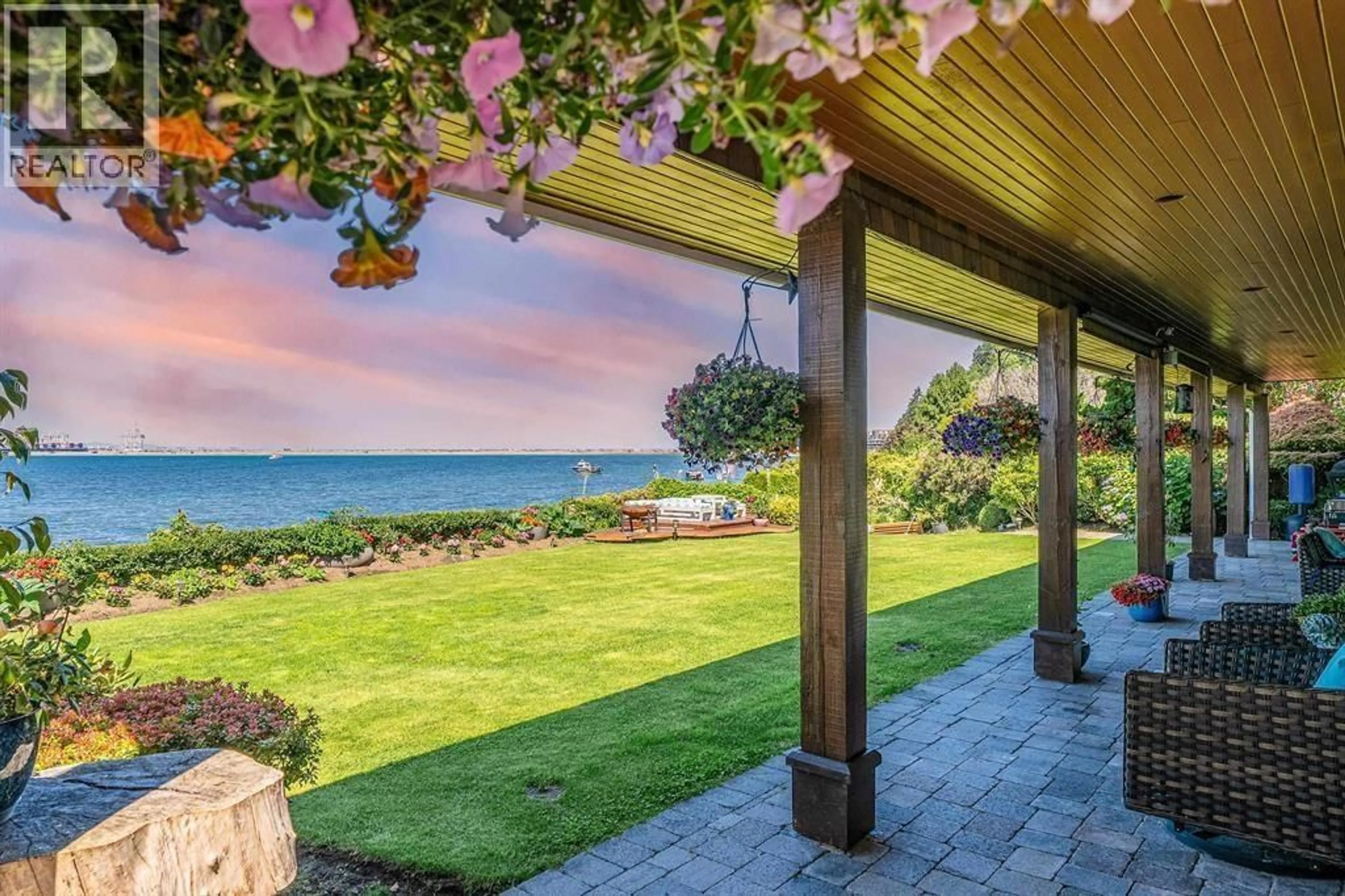 Patio, water/lake/river/ocean view for 768 TSAWWASSEN BEACH ROAD, Delta British Columbia V4M2J3