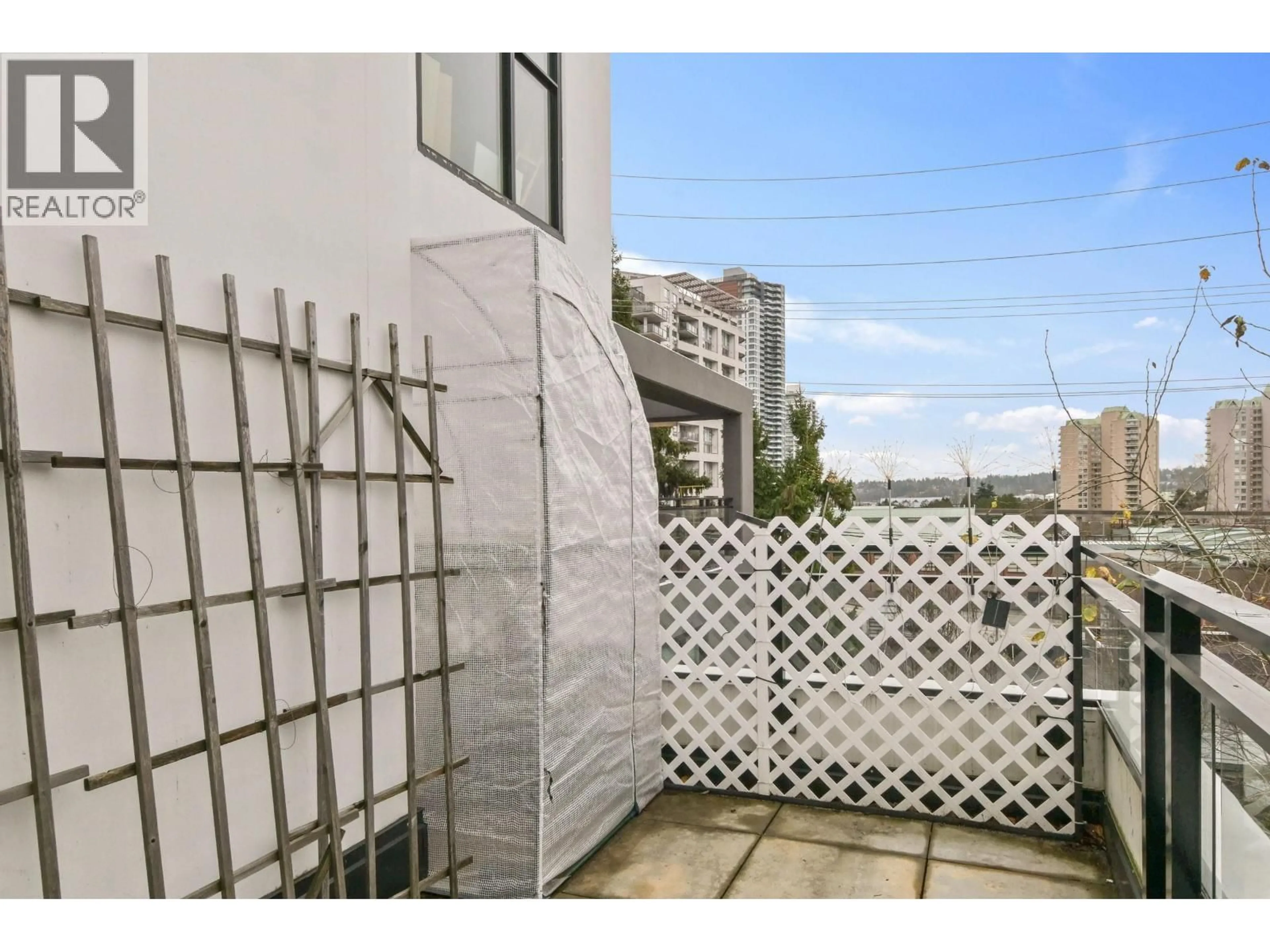 Patio, unknown for 1020 AUCKLAND STREET, New Westminster British Columbia V3M0M3