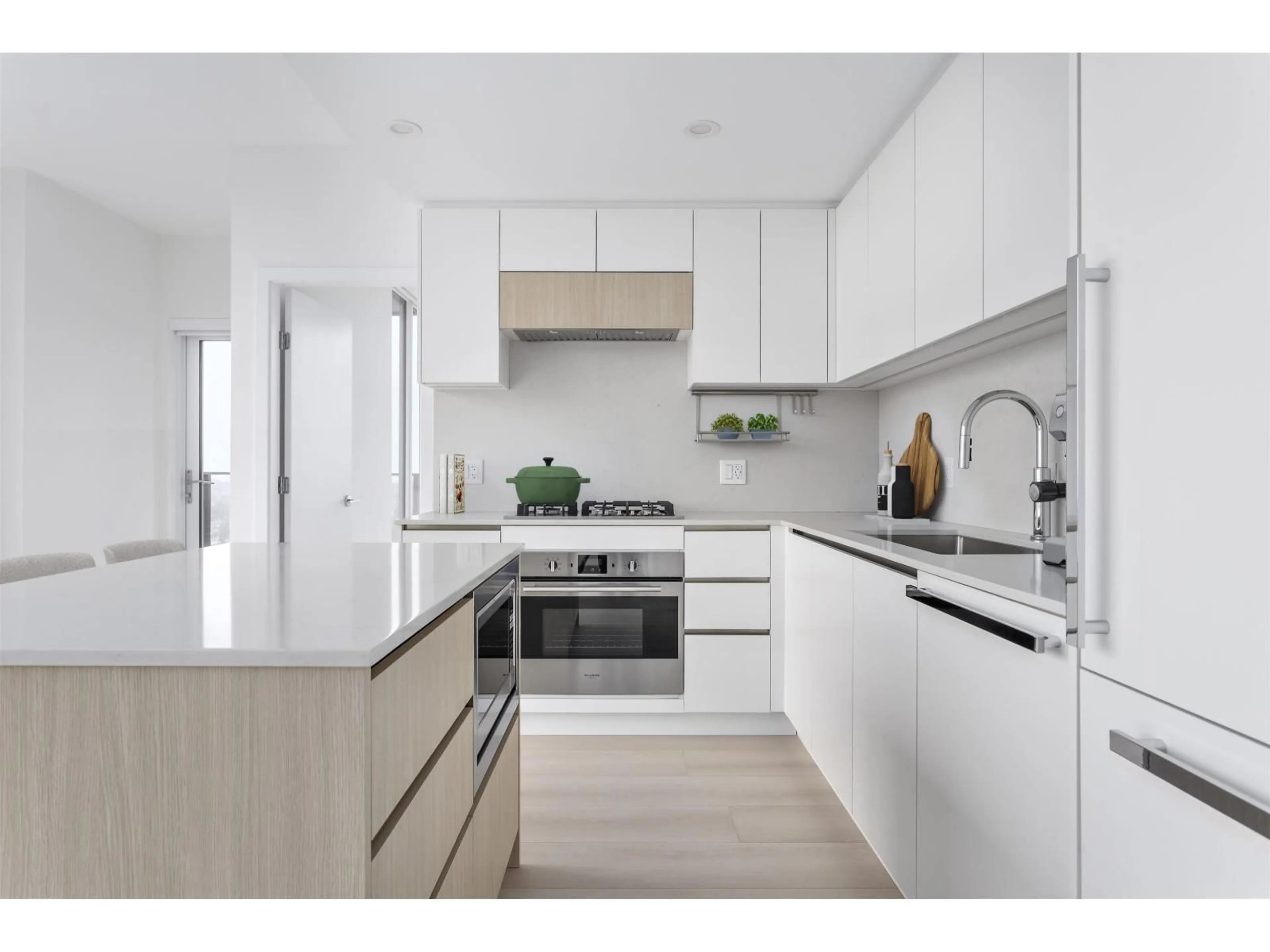 Contemporary kitchen, unknown for 2204 - 13573 98A AVENUE, Surrey British Columbia V3T0X1