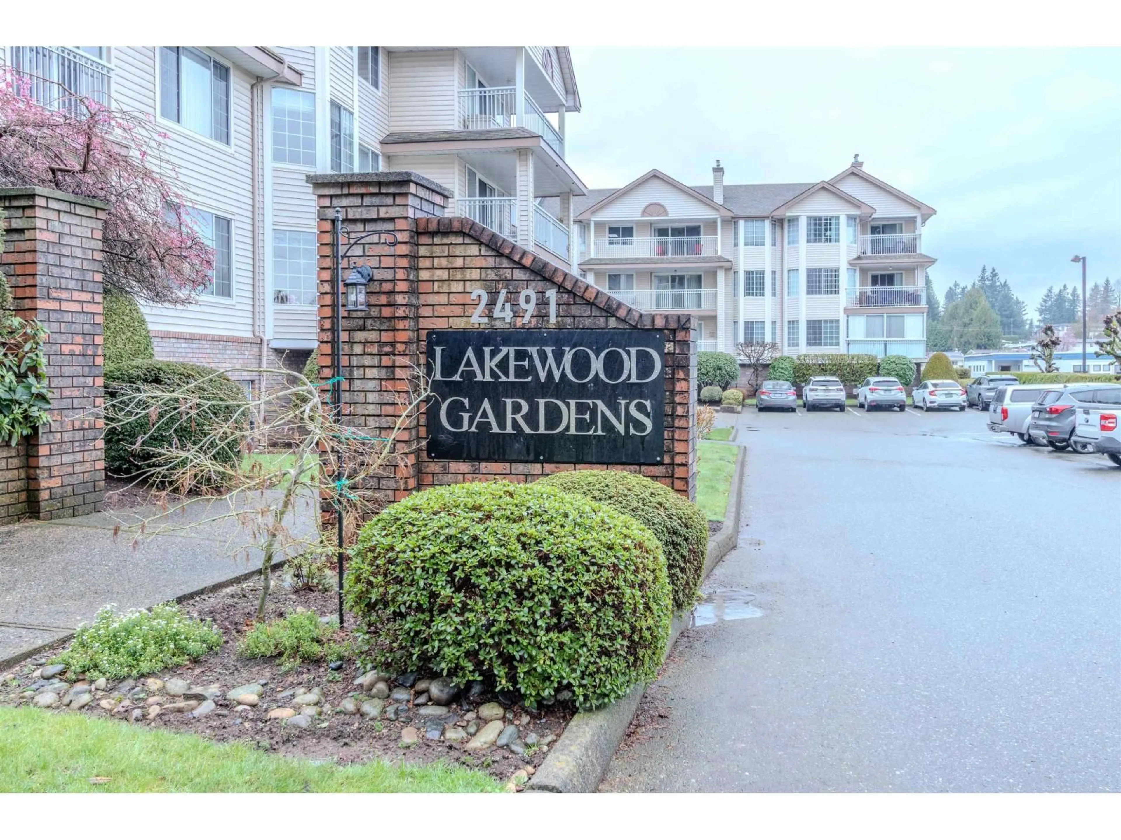 Unknown for 201 - 2491 GLADWIN ROAD, Abbotsford British Columbia V2T3N8