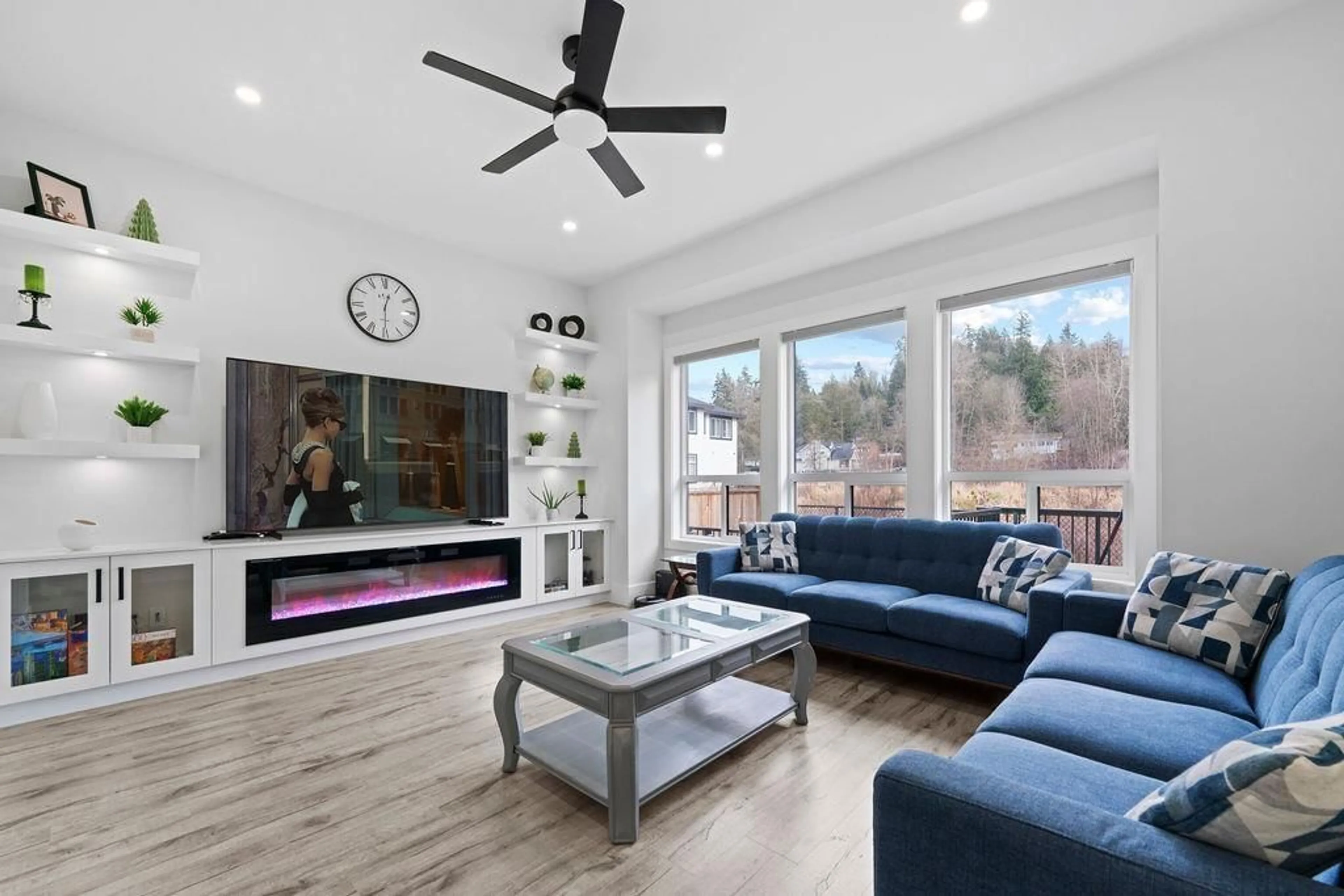 Living room with furniture, unknown for 10626 124A STREET, Surrey British Columbia V3V0E2