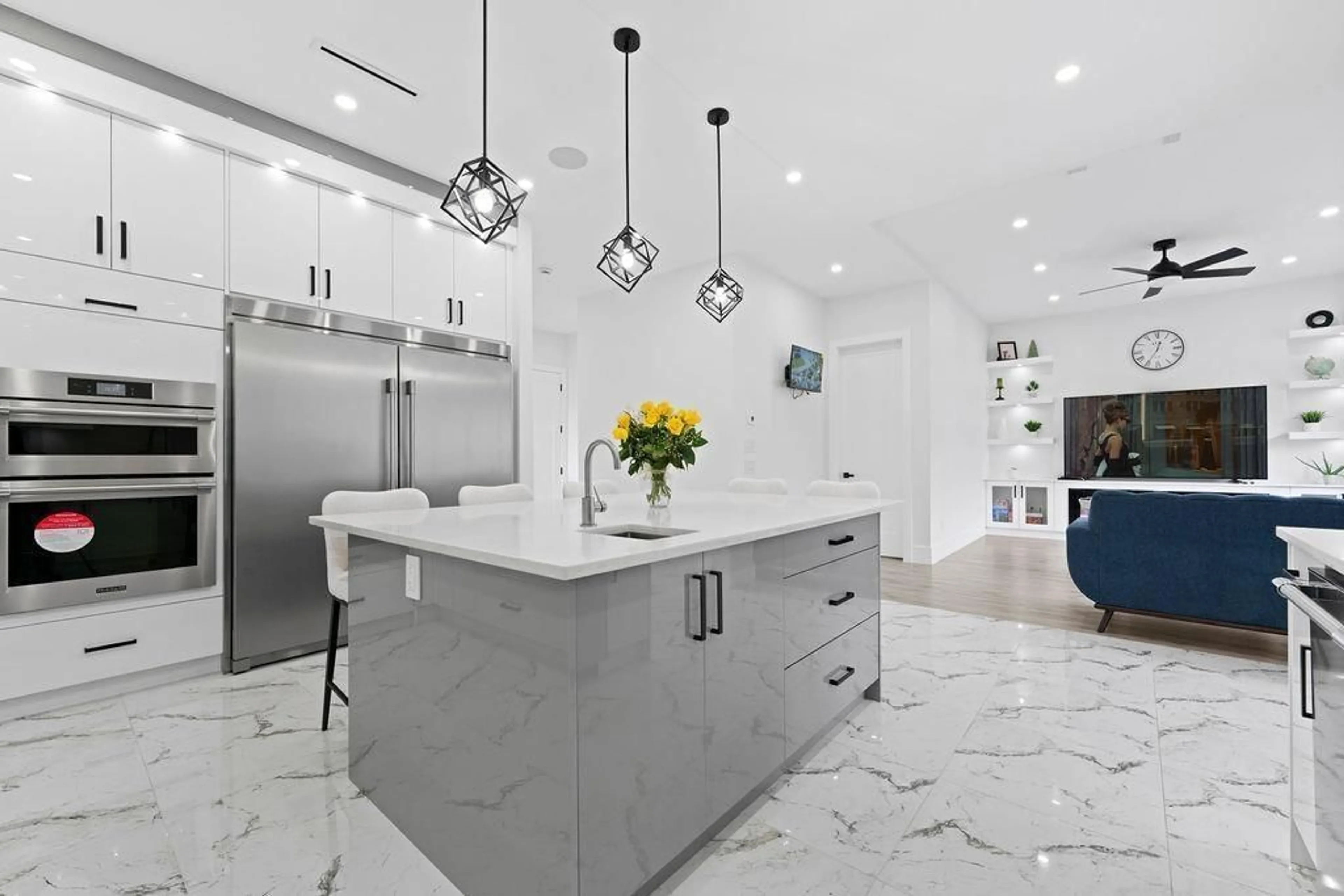 Contemporary kitchen, ceramic/tile floor for 10626 124A STREET, Surrey British Columbia V3V0E2