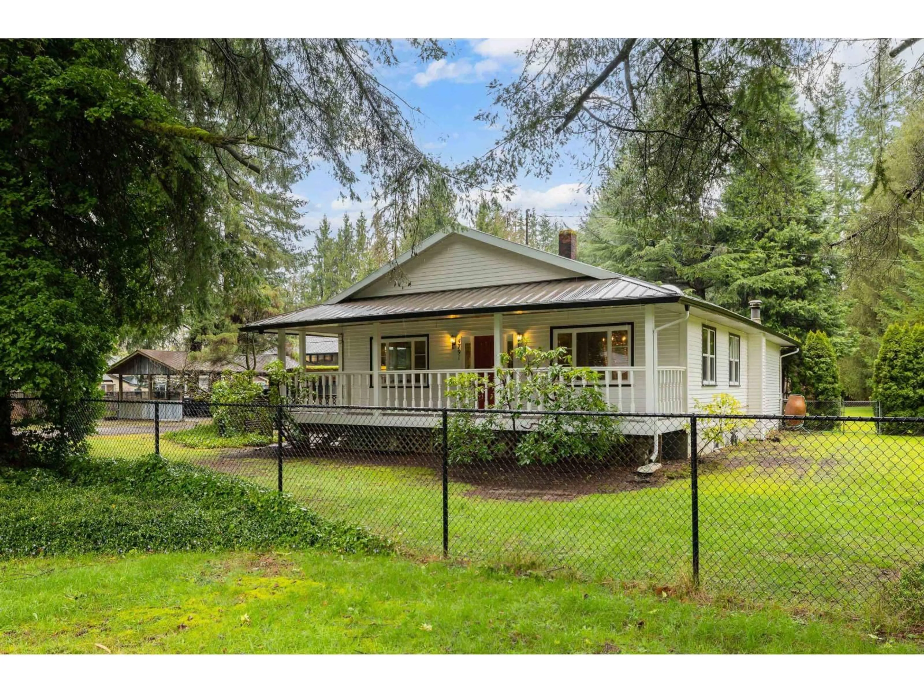 A pic from outside/outdoor area/front of a property/back of a property/a pic from drone, street for 4791 240 STREET, Langley British Columbia V2Z2M6