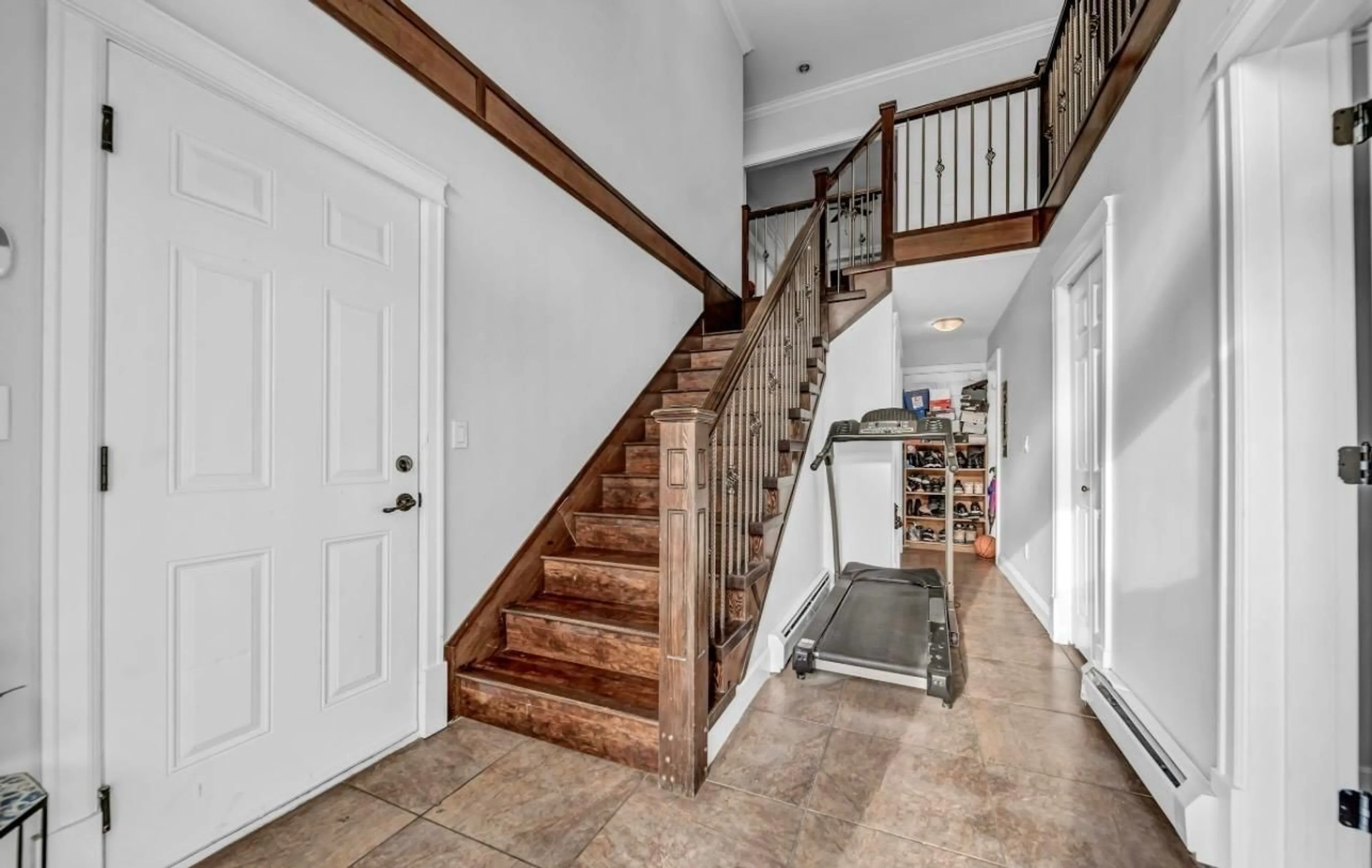 Unknown for 12101 84 AVENUE, Surrey British Columbia V3W3G4