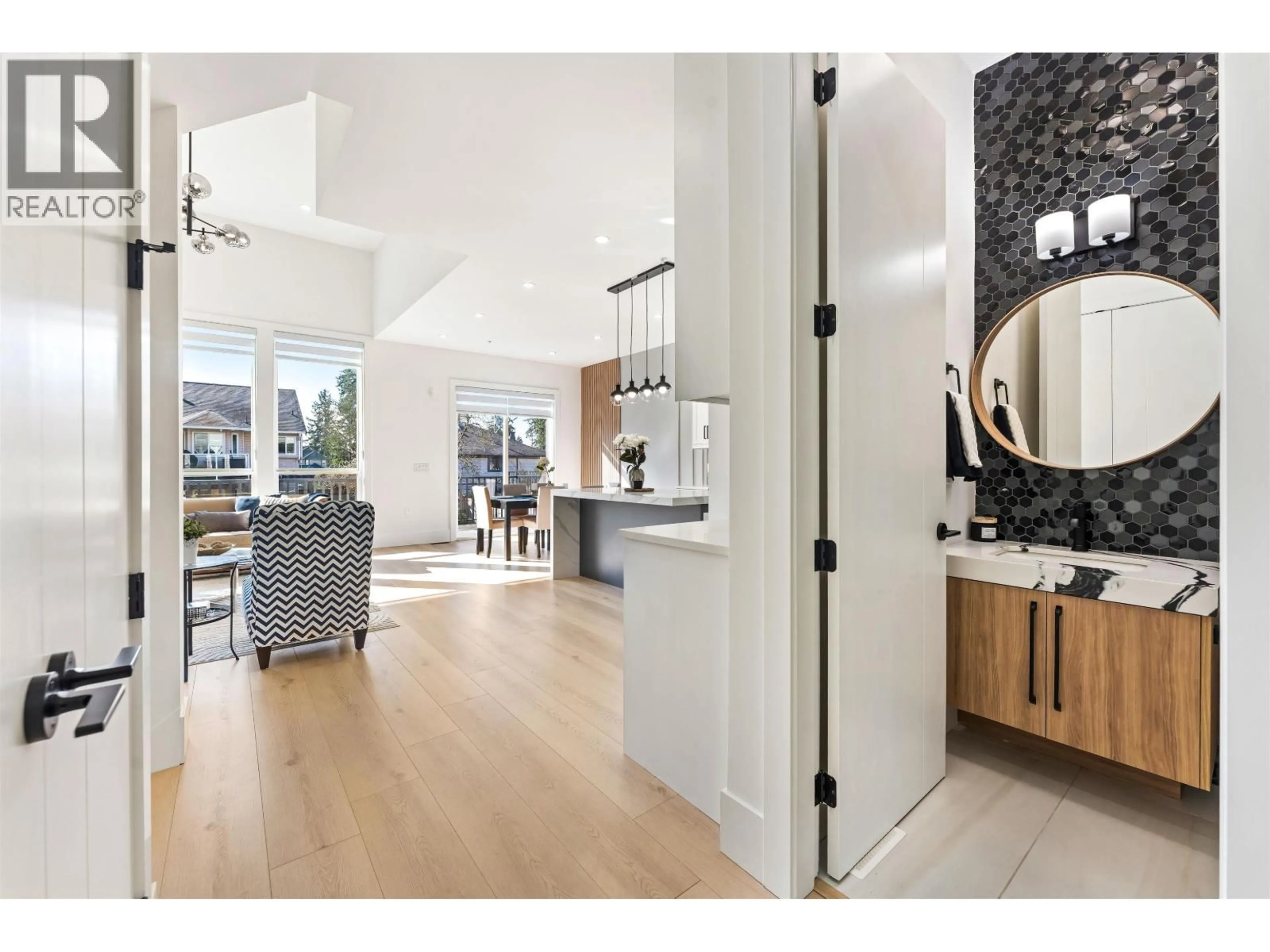 Unknown for 2472 GLENWOOD AVENUE, Port Coquitlam British Columbia V3B1Y7