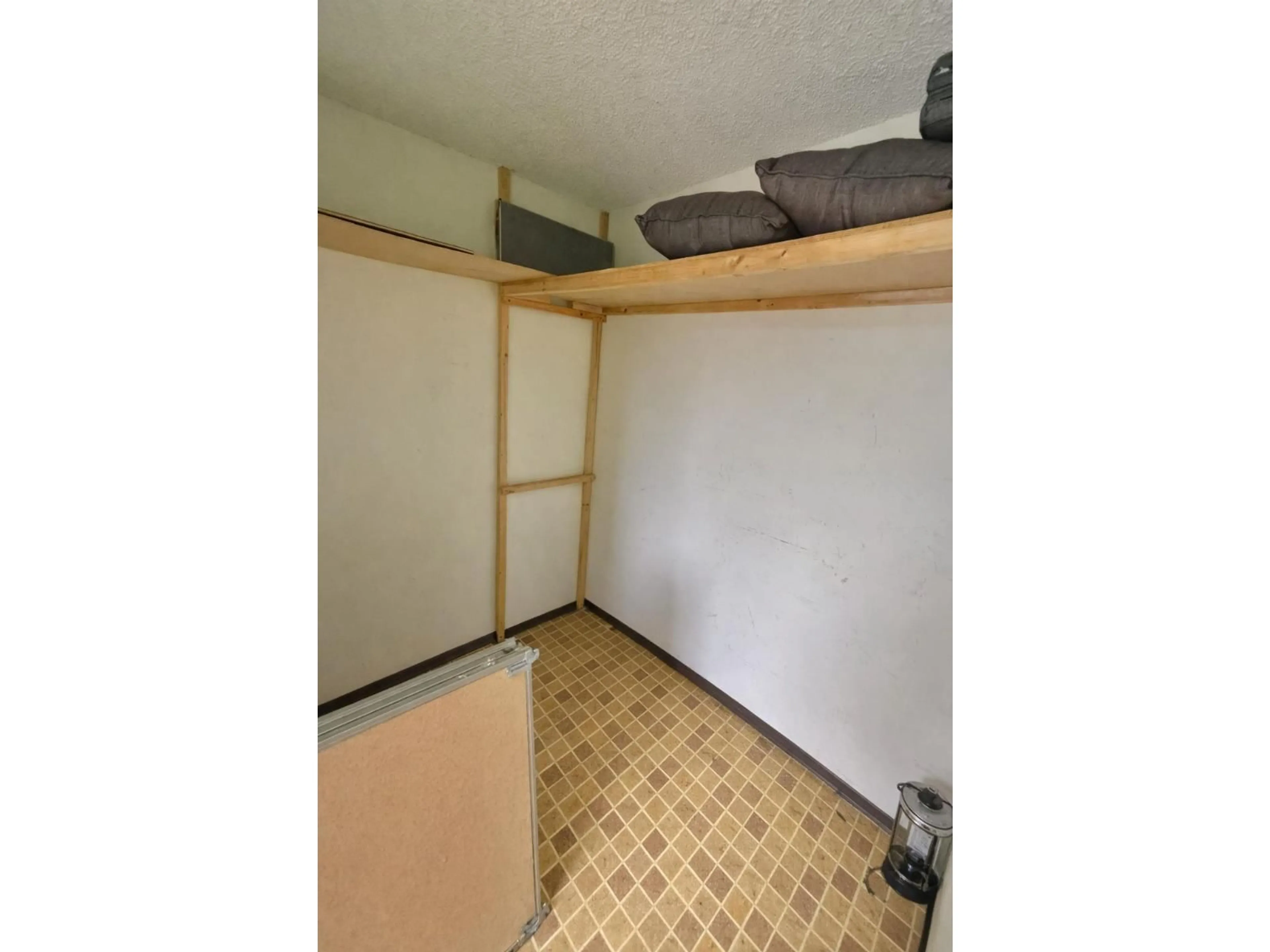 Storage room or clothes room or walk-in closet for 204 - 7165 133 STREET, Surrey British Columbia V3W7Z6