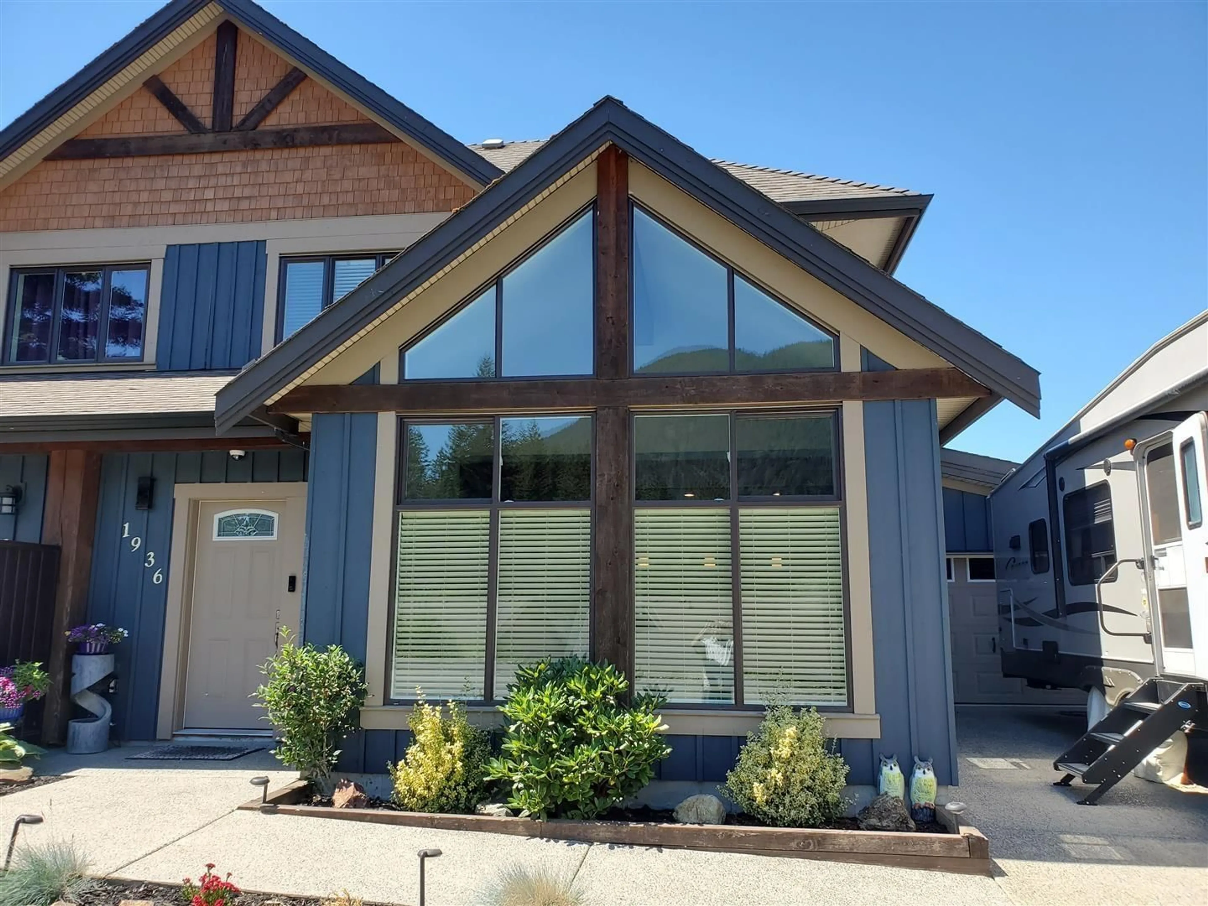 Home with vinyl exterior material, unknown for 1936 WOODSIDE BOULEVARD, Agassiz British Columbia V0M1A1