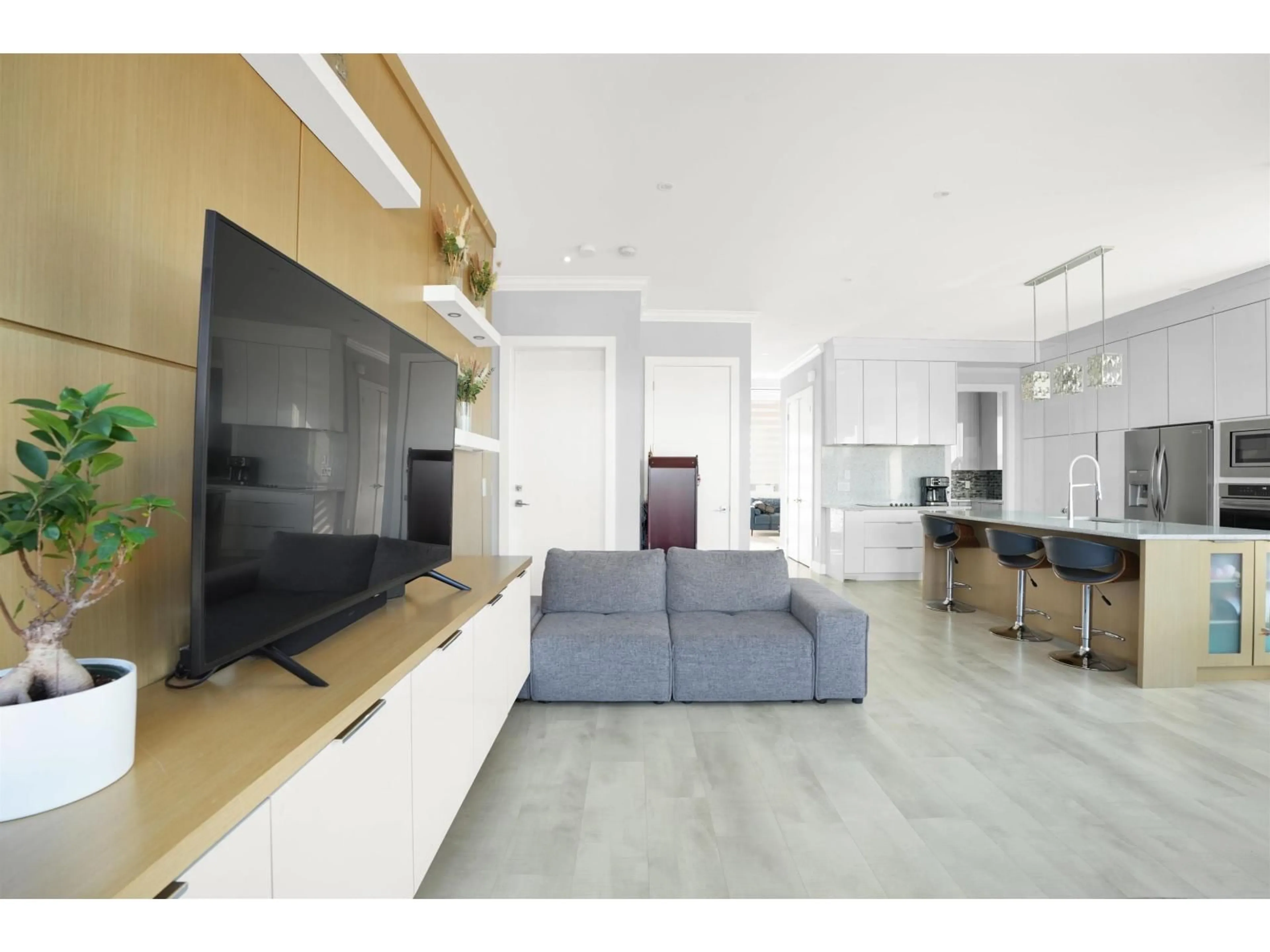 Living room with furniture, unknown for 14919 62A AVENUE, Surrey British Columbia V3S7X3