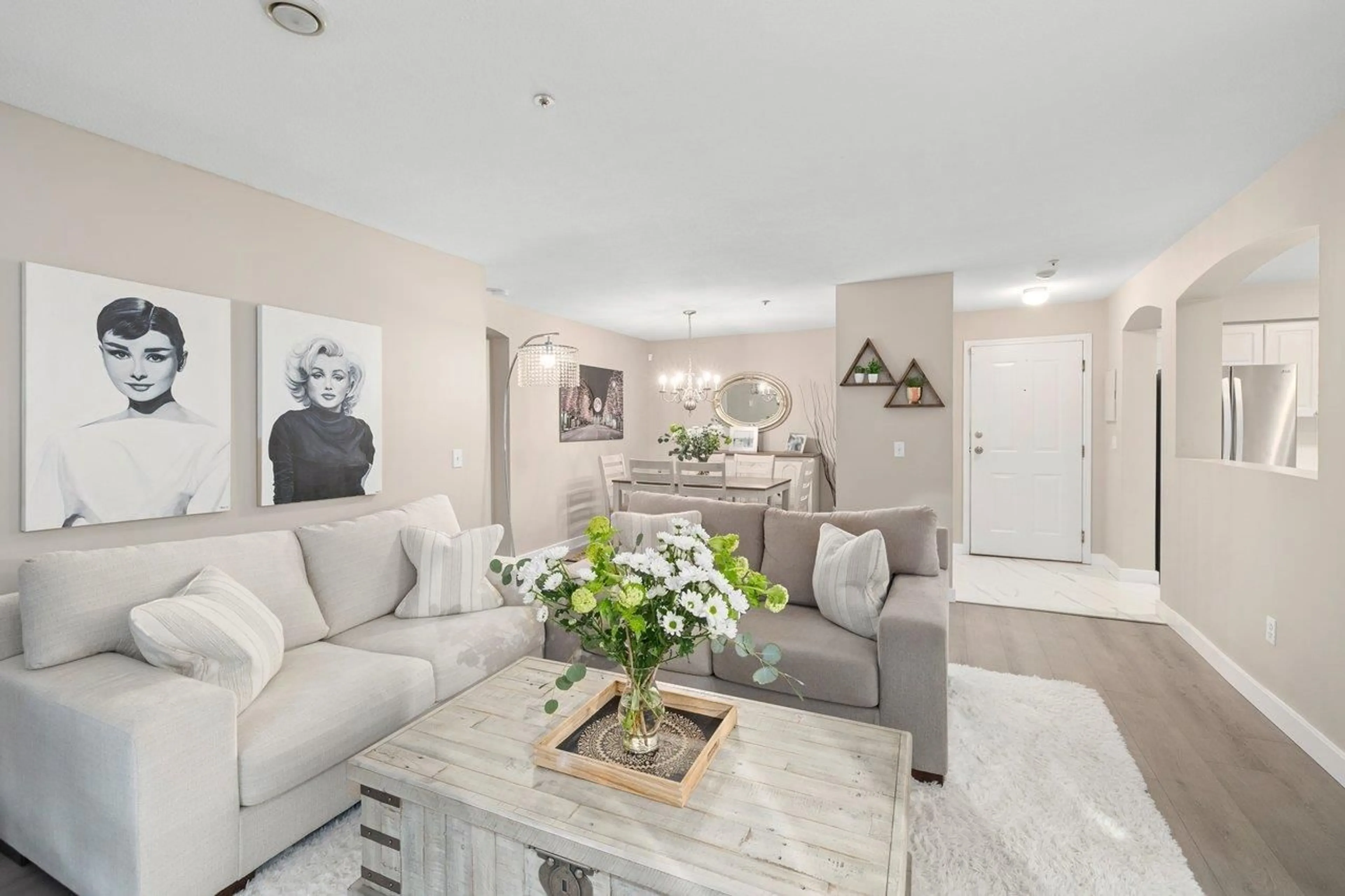 Living room with furniture, unknown for 208 - 20976 56 AVENUE, Langley British Columbia V3A7Z2