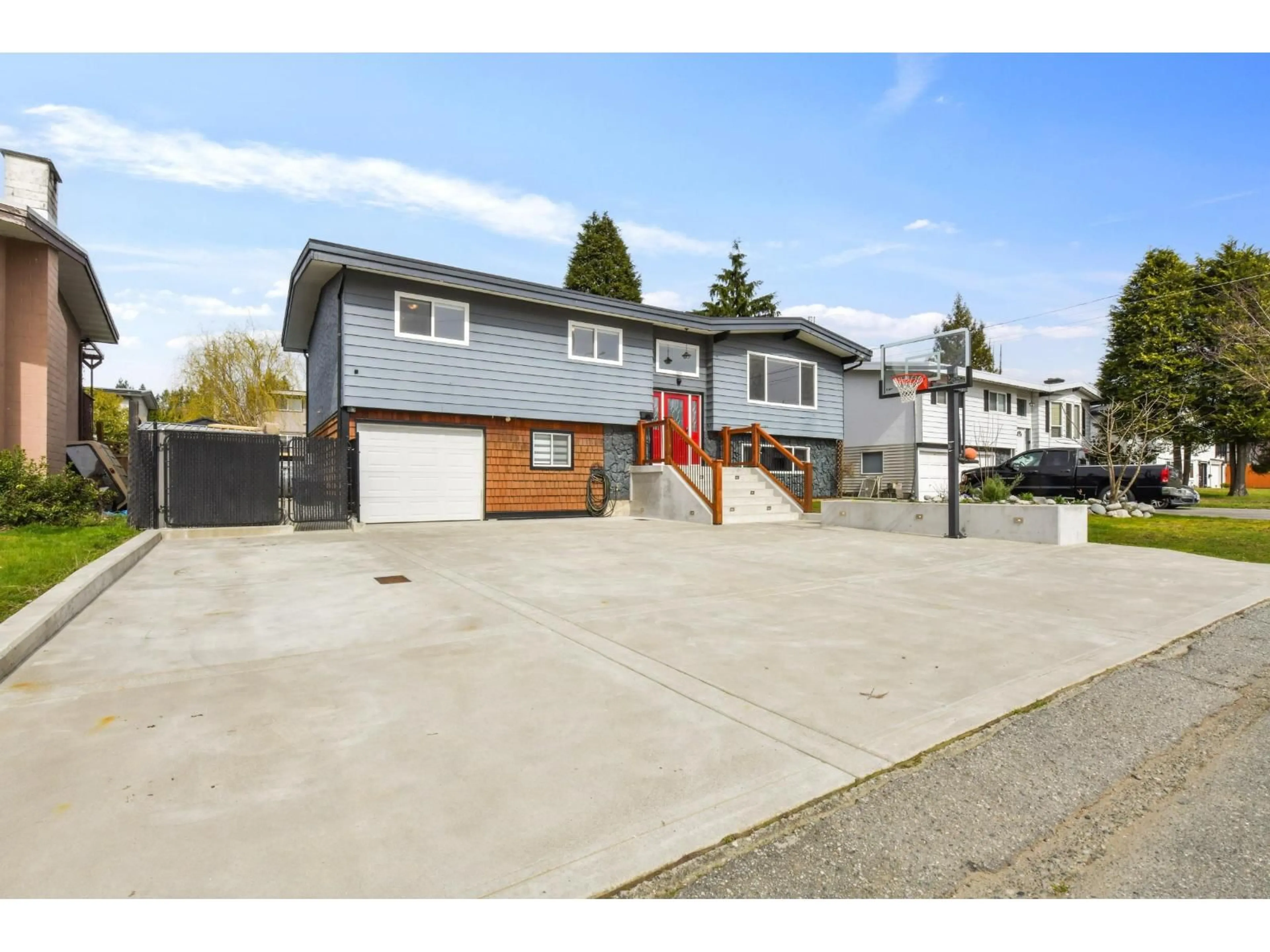 Unknown for 31921 STARLING AVENUE, Mission British Columbia V2V4T8