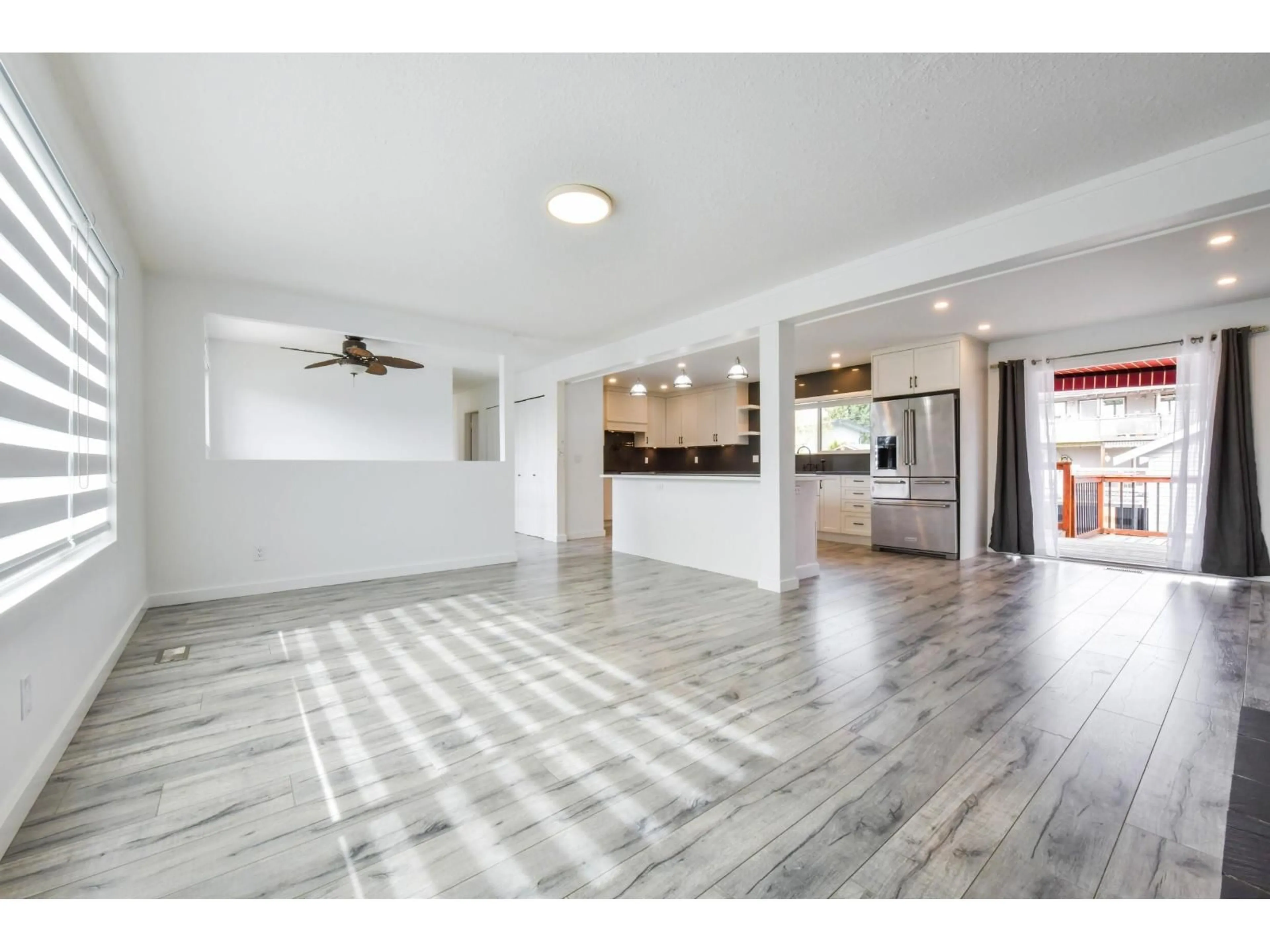 Open concept kitchen, unknown for 31921 STARLING AVENUE, Mission British Columbia V2V4T8