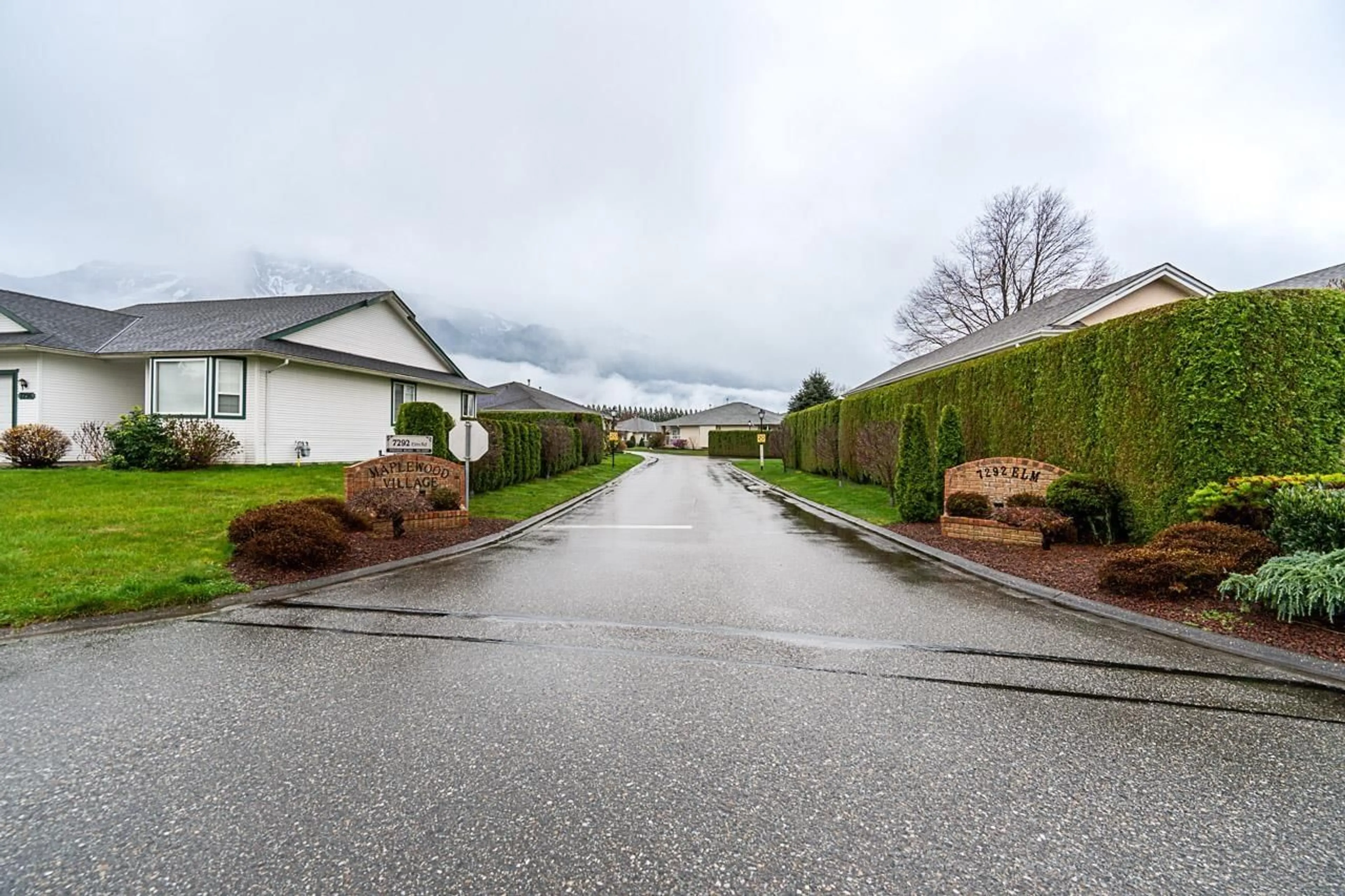 A pic from outside/outdoor area/front of a property/back of a property/a pic from drone, street for 56 - 7292 ELM ROAD, Agassiz British Columbia V0M1A2