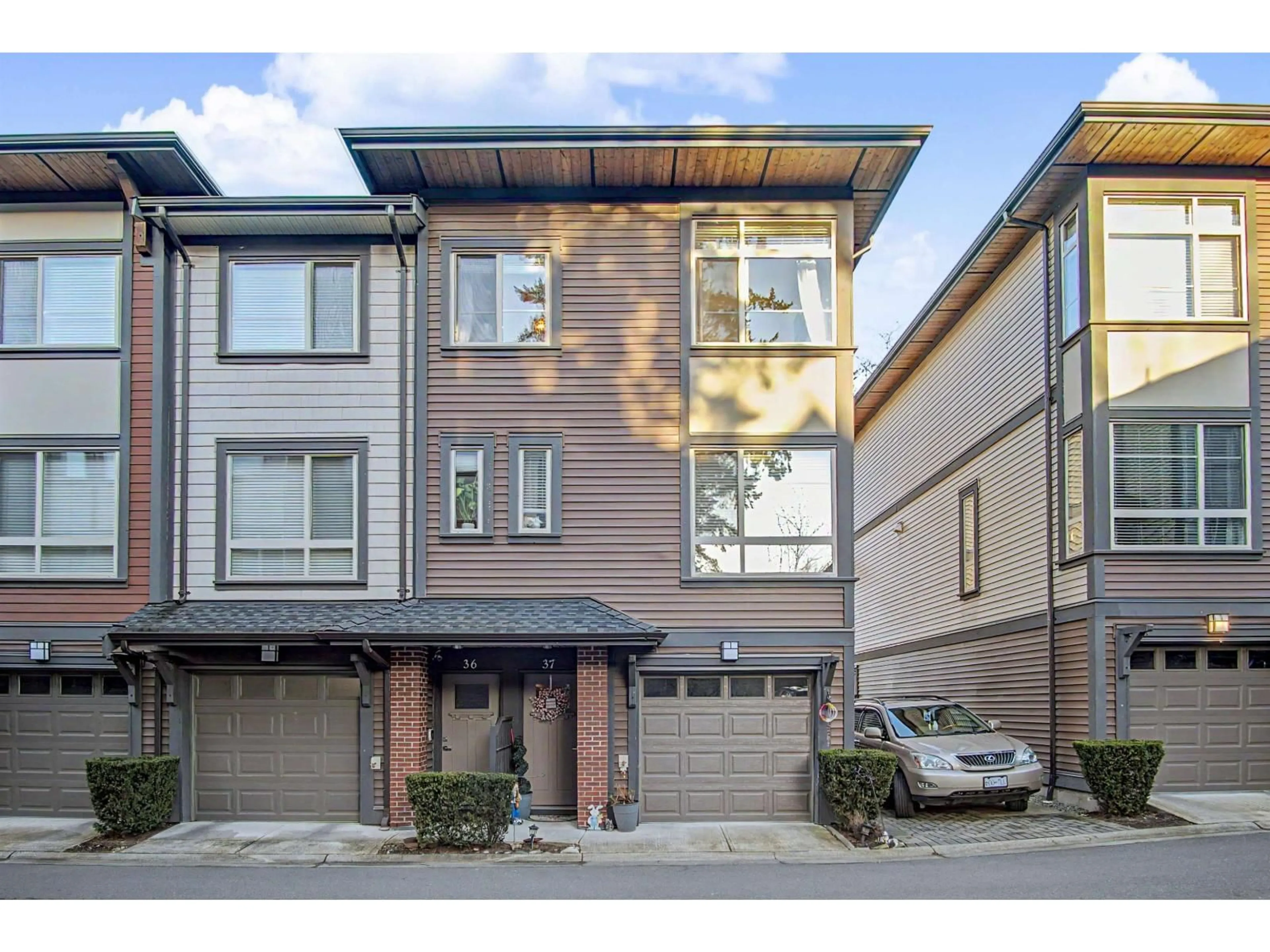 Home with brick exterior material, street for 37 - 16127 87 AVENUE, Surrey British Columbia V4N1A8