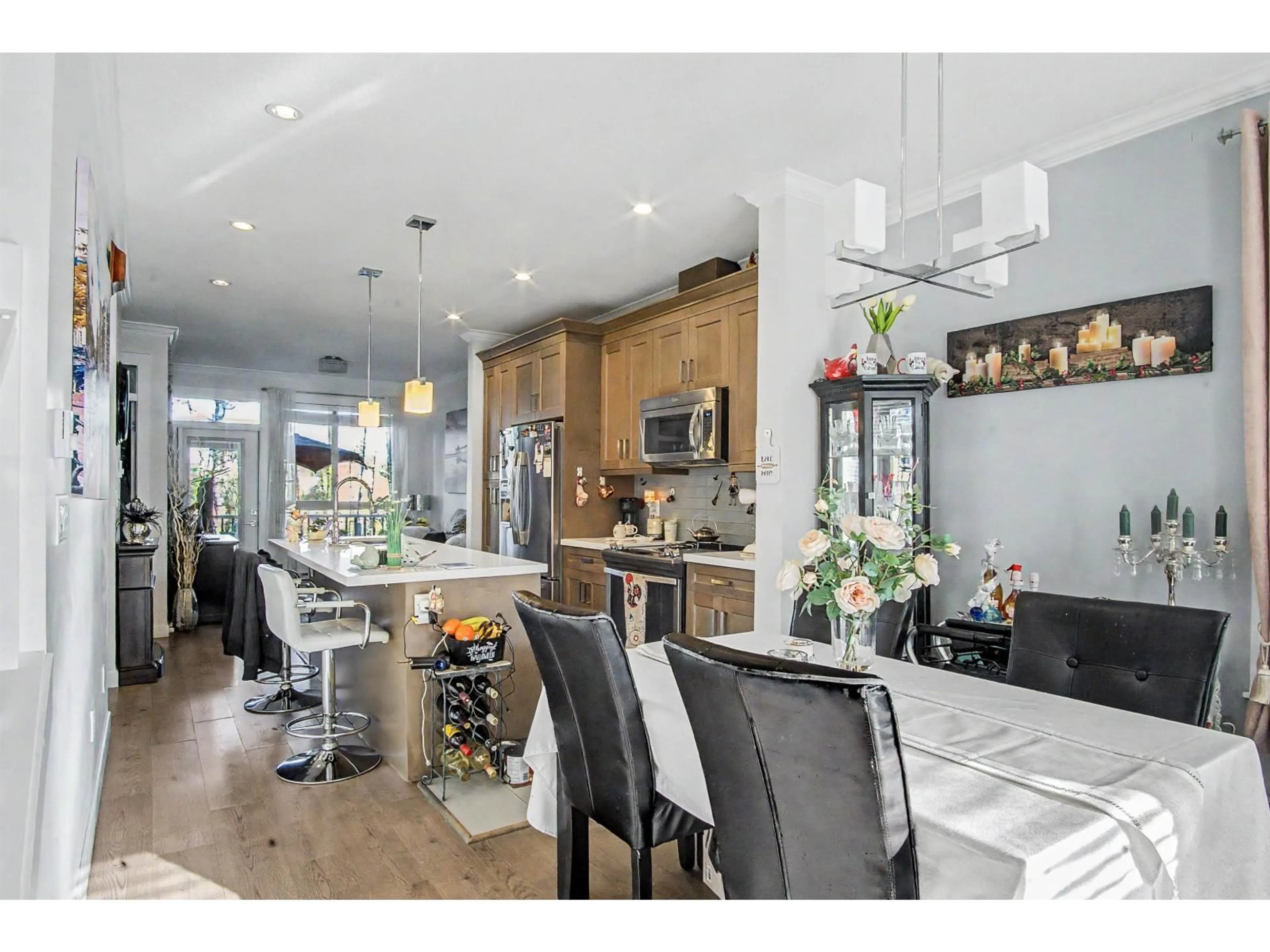 Open concept kitchen, unknown for 37 - 16127 87 AVENUE, Surrey British Columbia V4N1A8