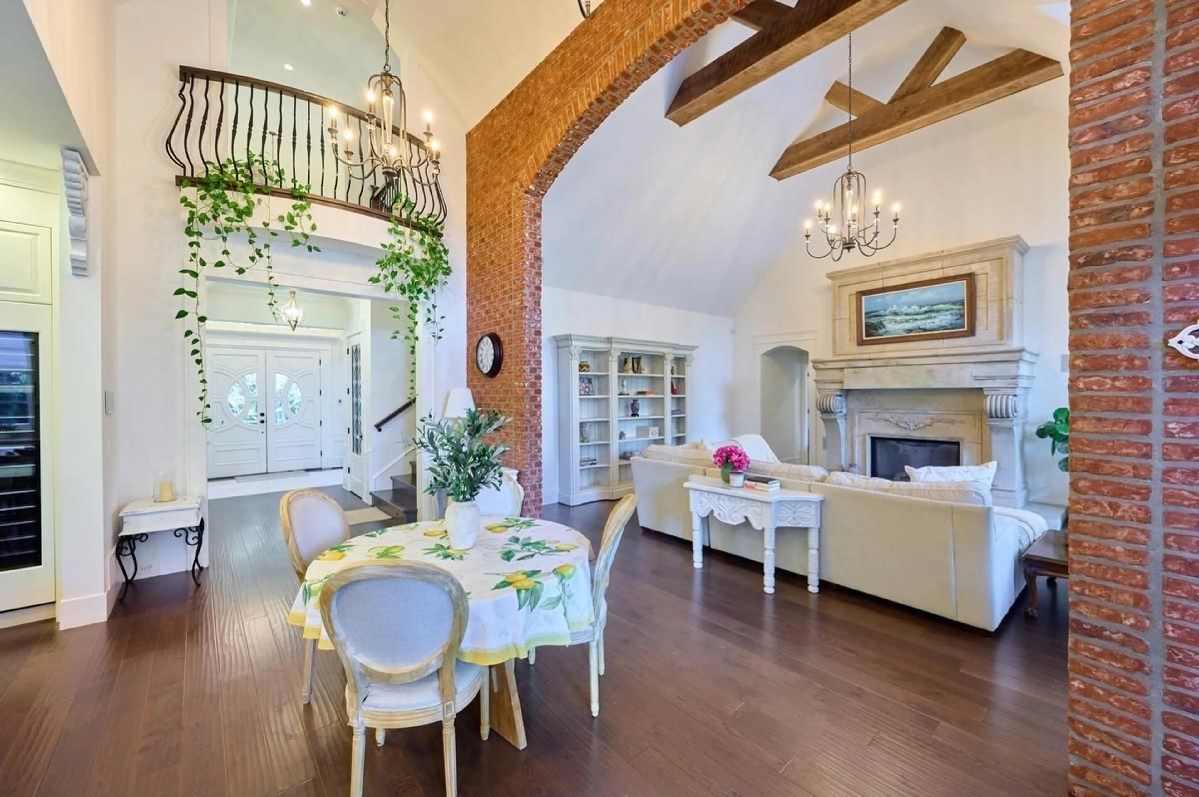 Unknown for 2534 CEDAR DRIVE, Surrey British Columbia V4A3K6