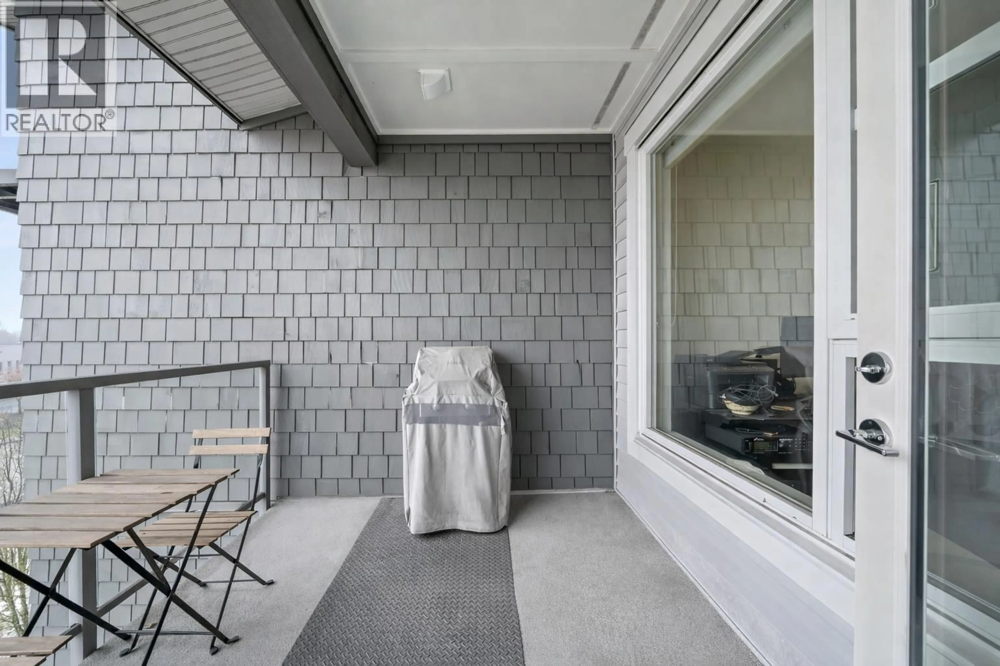 Patio, street for 416 - 550 SEABORNE PLACE, Port Coquitlam British Columbia V3B0L3