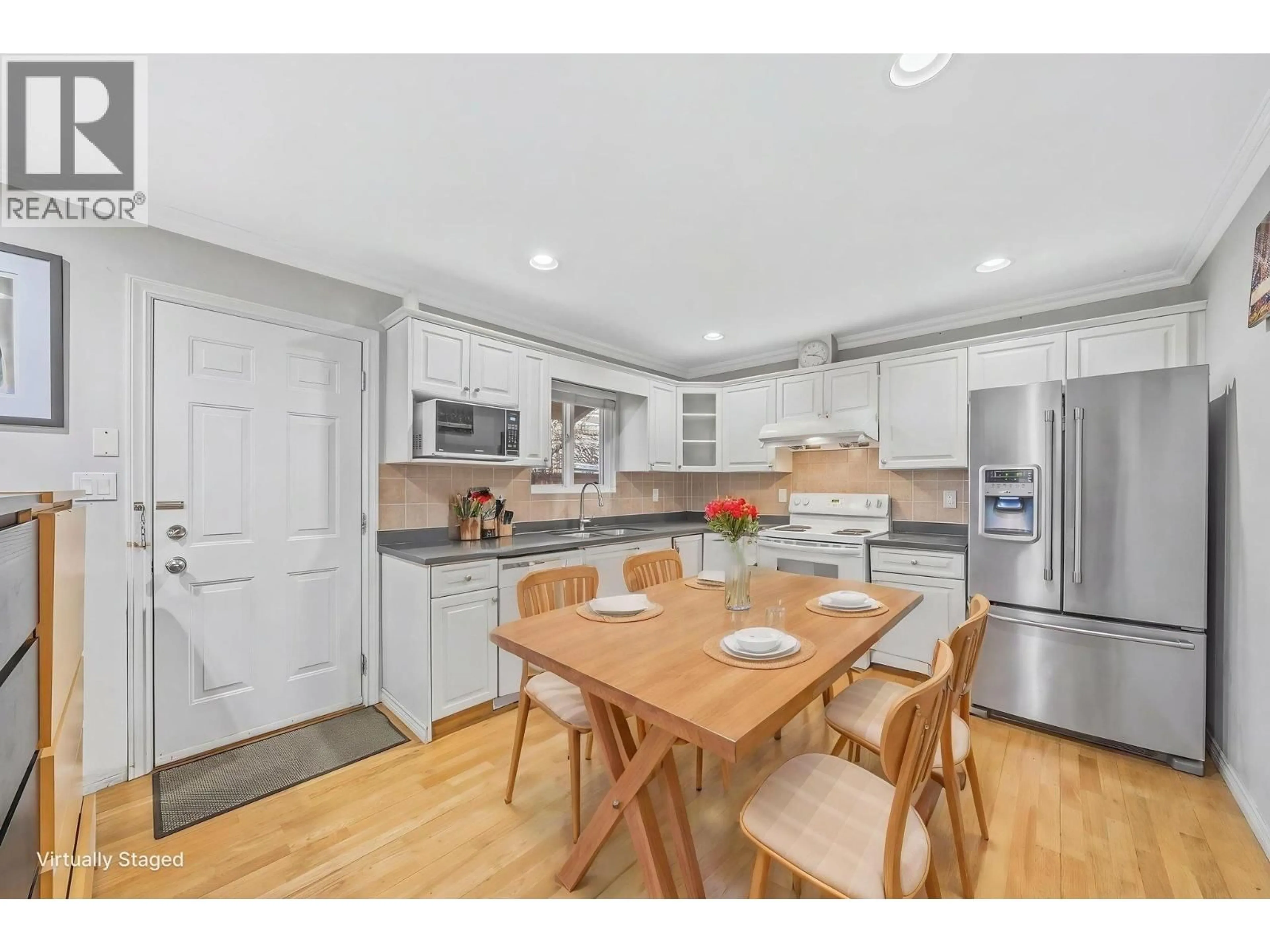 Open concept kitchen, unknown for 6071 SPROTT STREET, Burnaby British Columbia V5G1T9