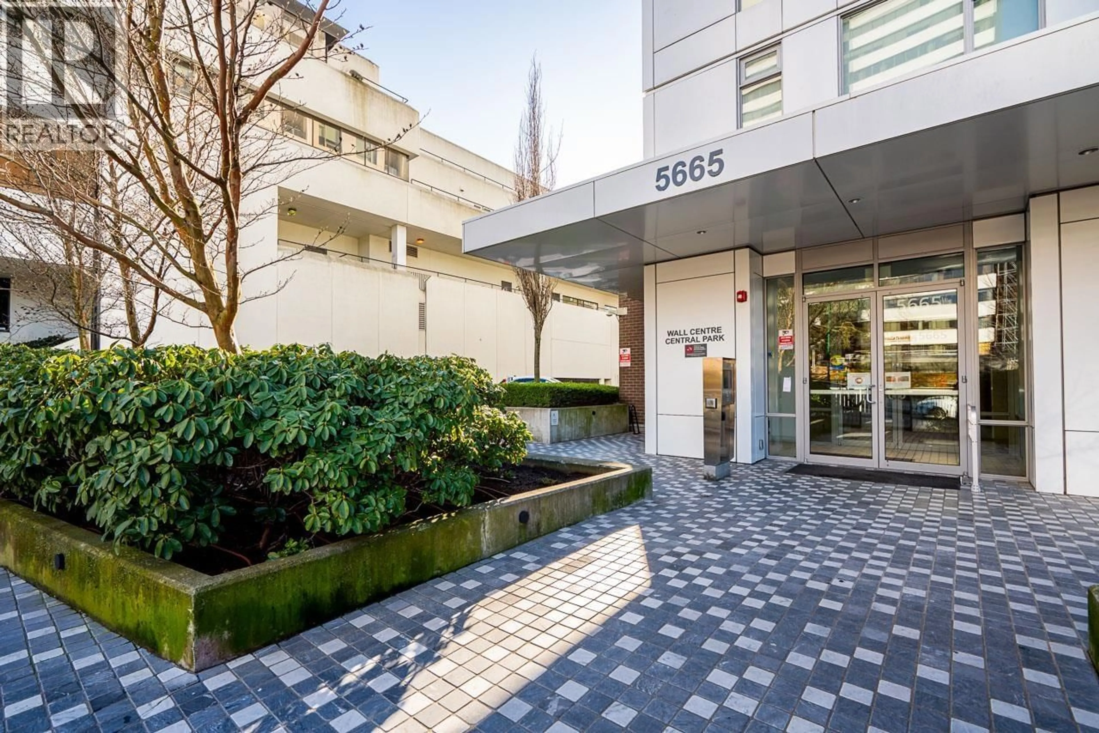 Unknown for 519 - 5665 BOUNDARY ROAD, Vancouver British Columbia V5R0E4