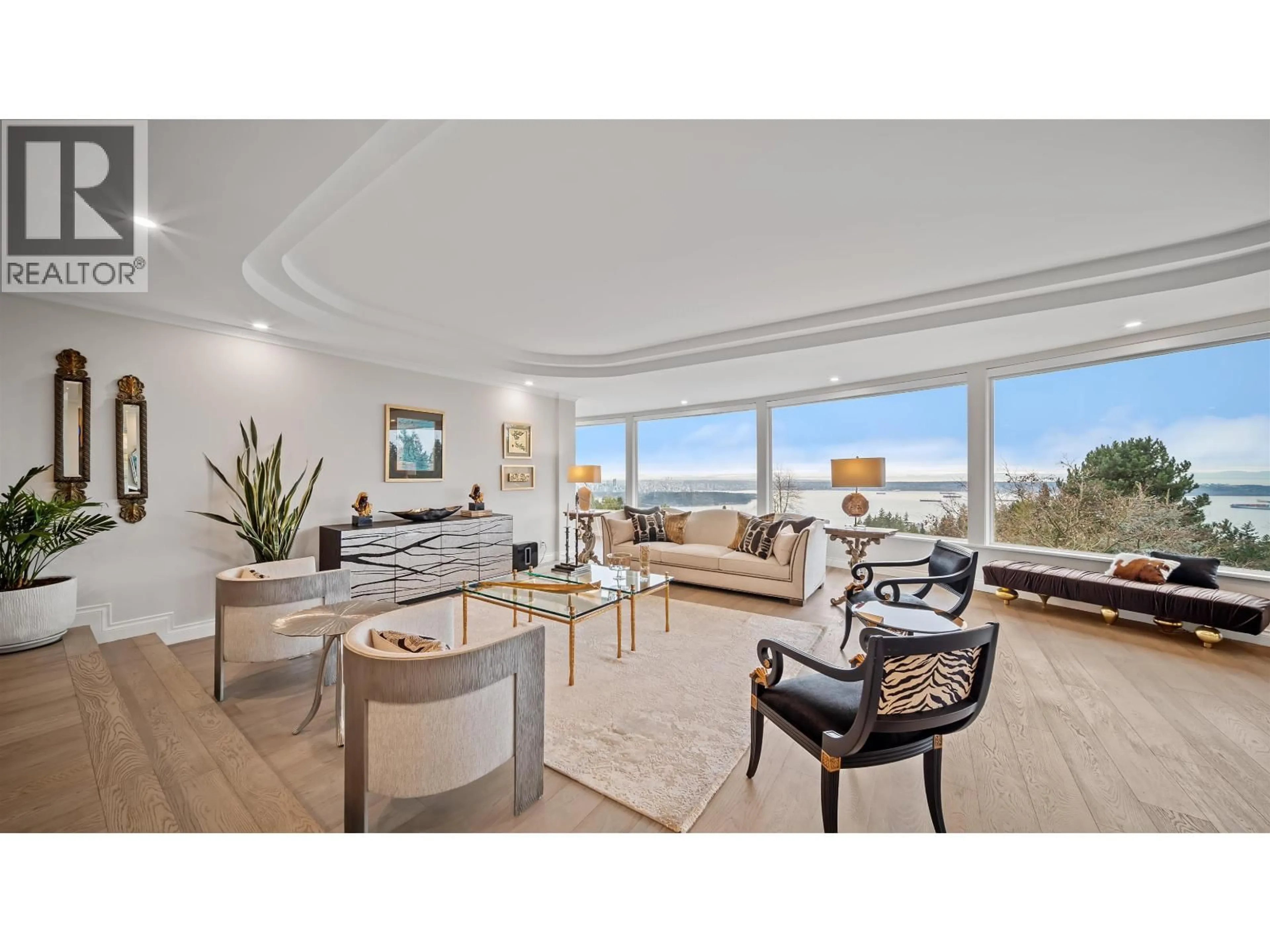 Living room with furniture, unknown for 1439 CHIPPENDALE ROAD, West Vancouver British Columbia V7S2N7