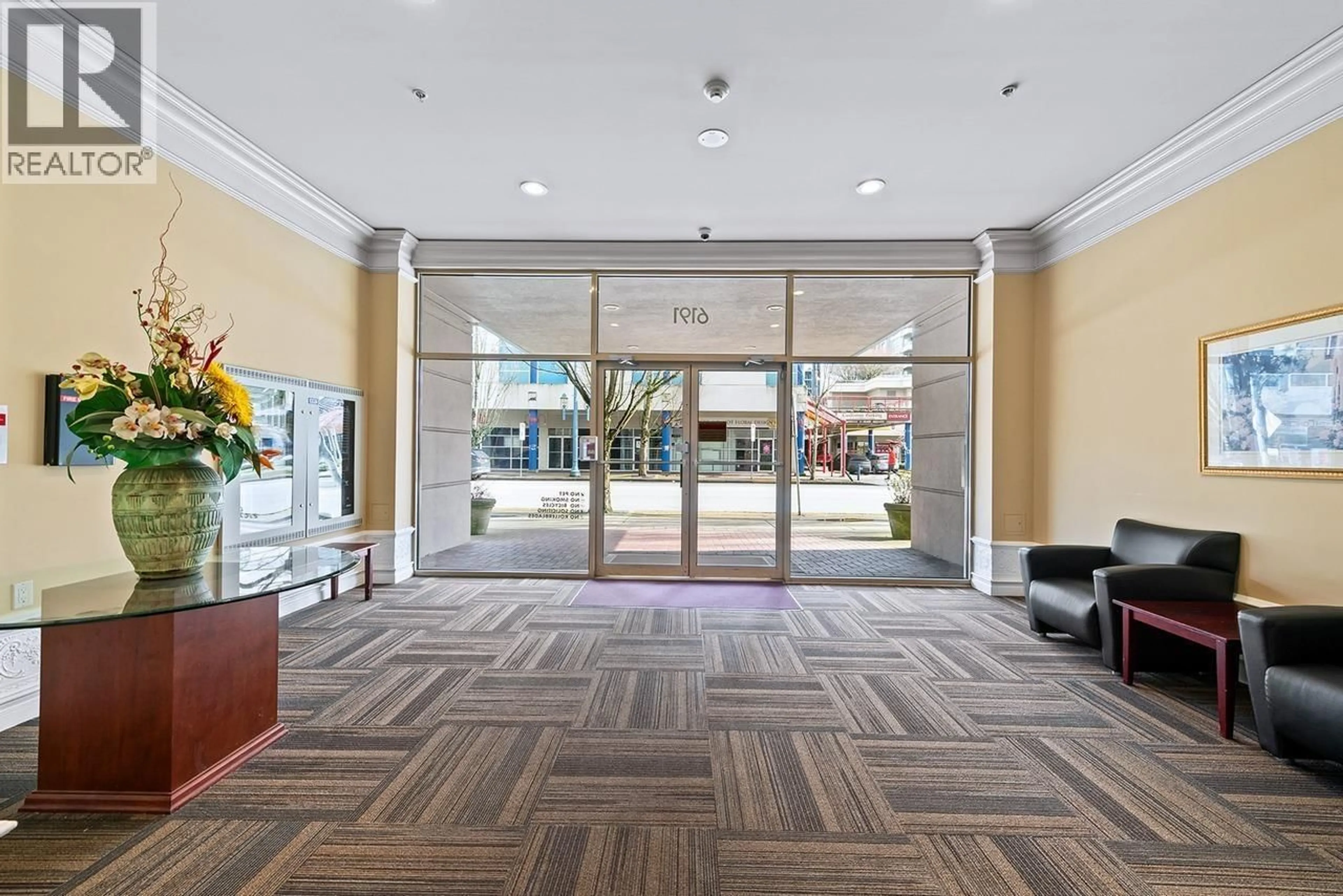 Indoor foyer for 1503 - 6191 BUSWELL STREET, Richmond British Columbia V6Y4C4