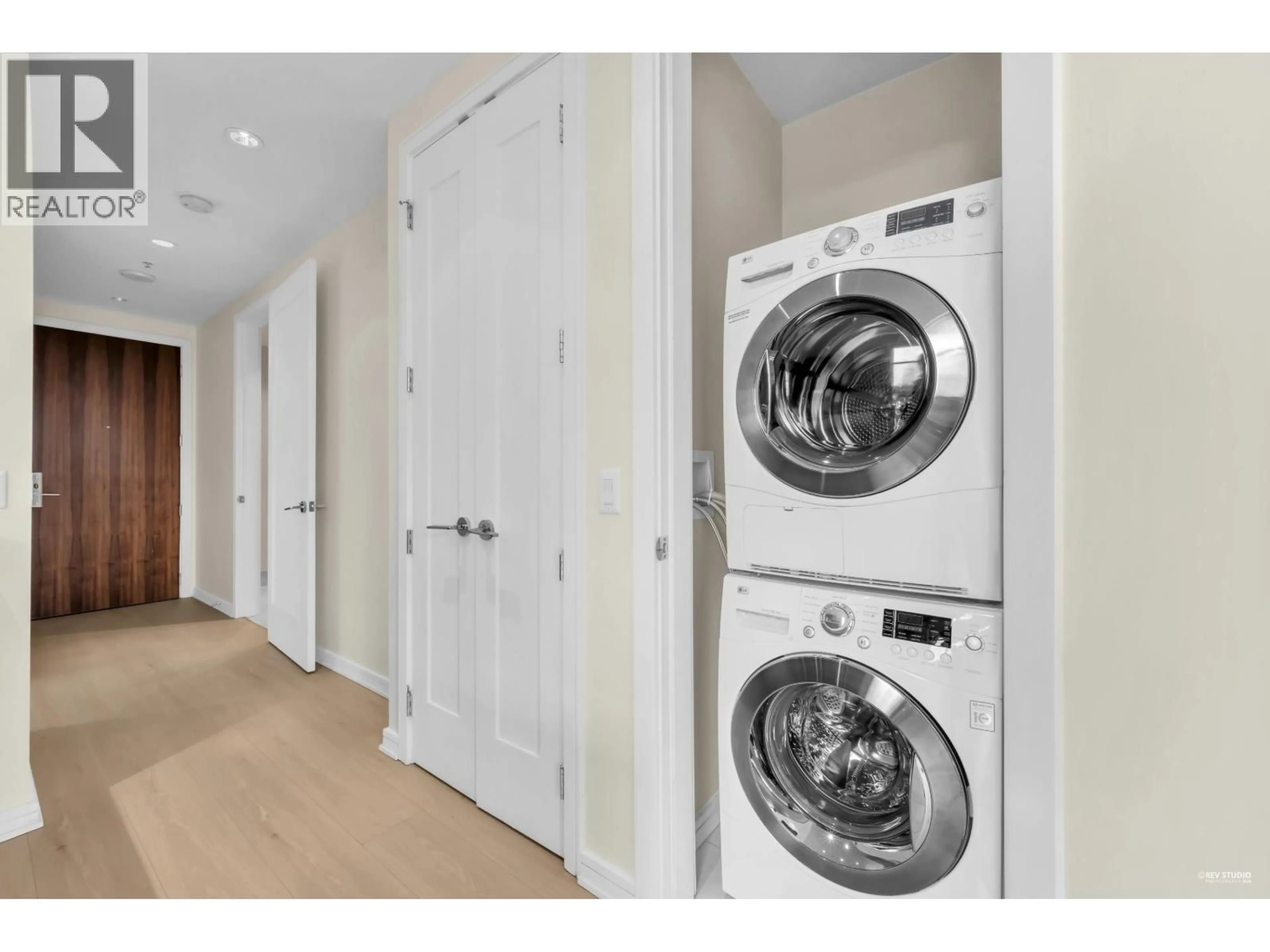Laundry room for 704 - 181 1ST AVENUE, Vancouver British Columbia V5Y0E3