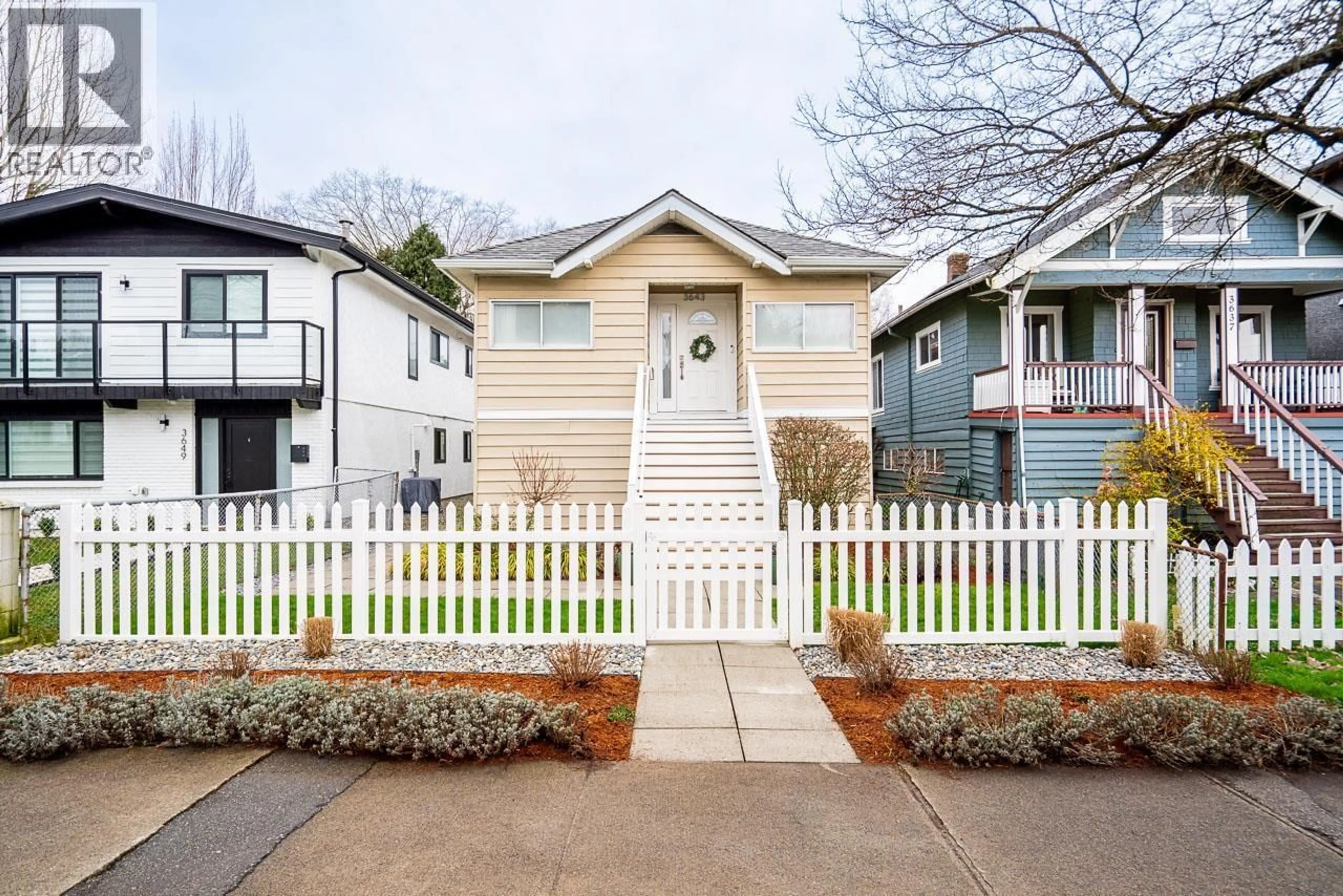 Home with vinyl exterior material, street for 3643 PRINCE ALBERT STREET, Vancouver British Columbia V5V4H9