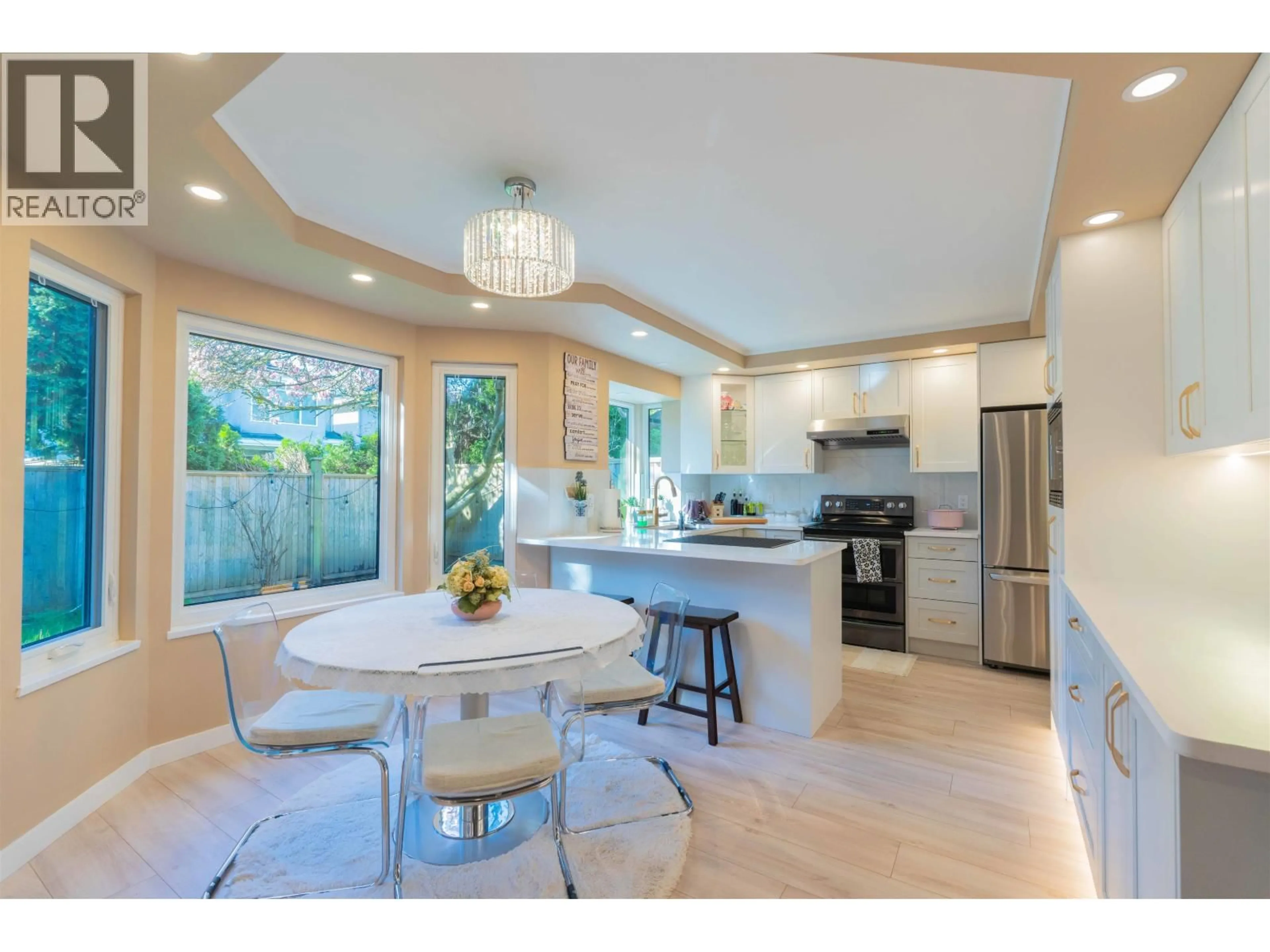 Open concept kitchen, ceramic/tile floor for 9564 THOMAS DRIVE, Richmond British Columbia V7E5X9